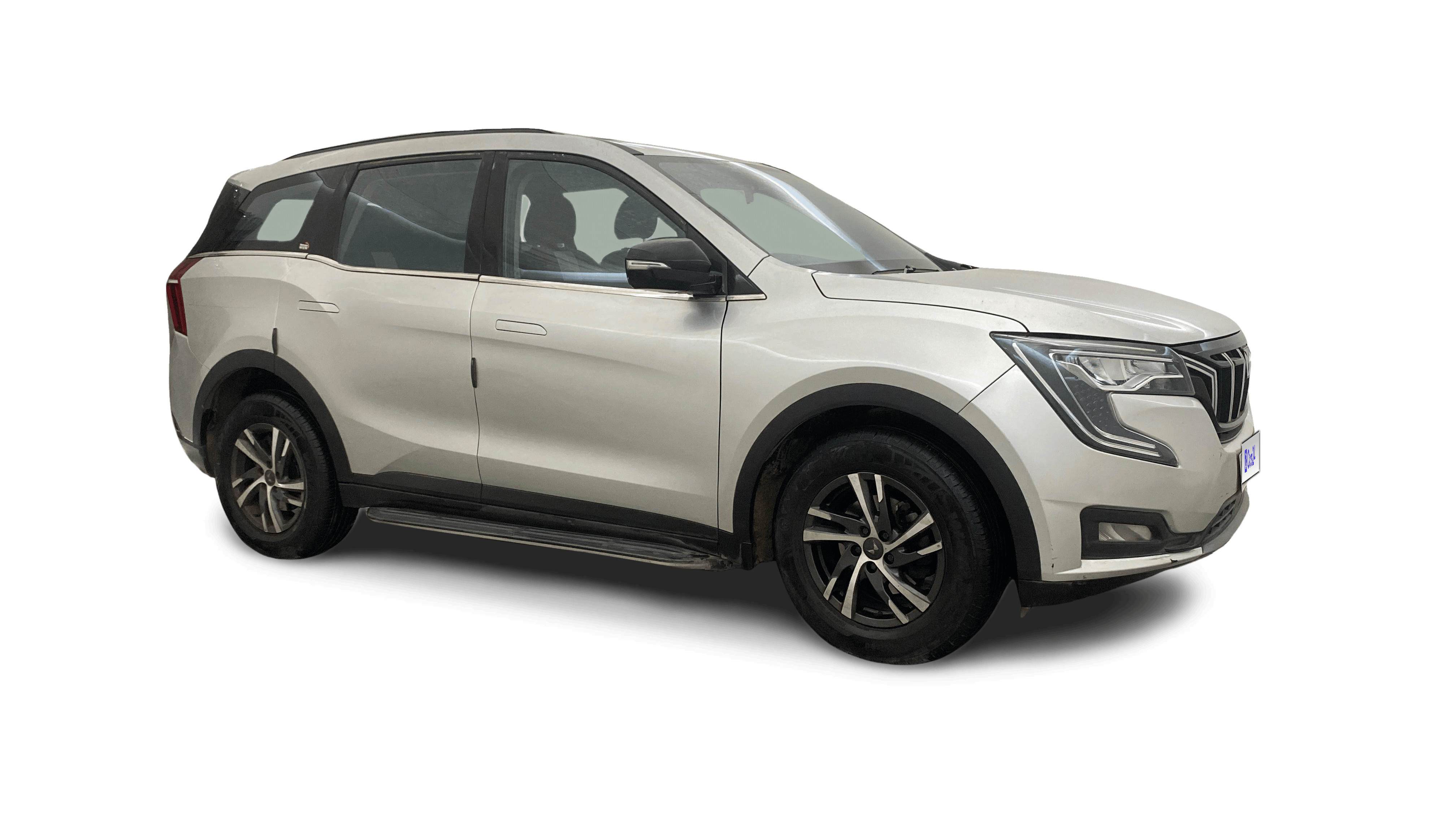 2022 Mahindra XUV700 - SUV - Petrol - Manual - ₹13.34 lakh