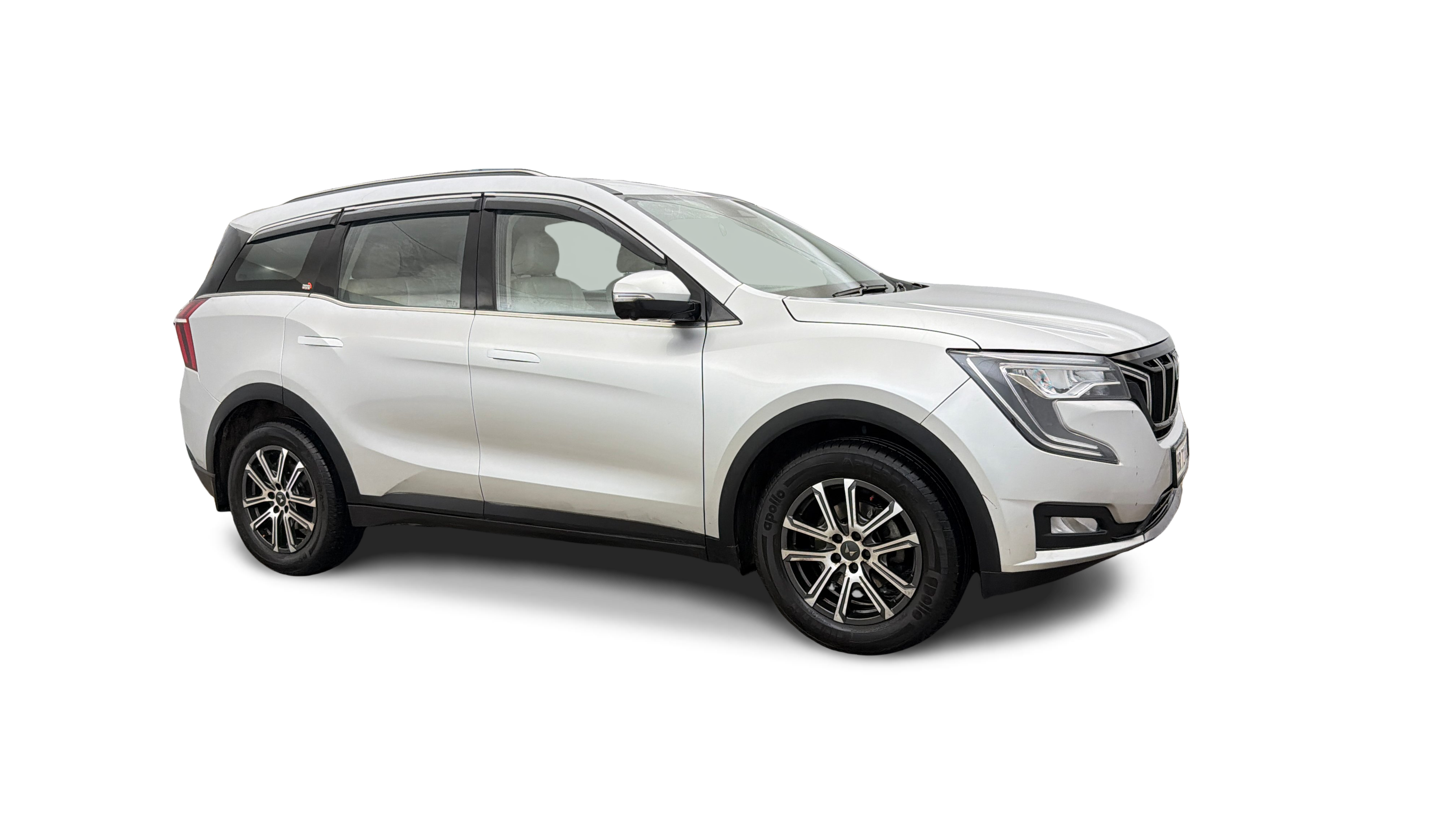 2023 Mahindra XUV700 - SUV - Petrol - Automatic - ₹16.50 lakh