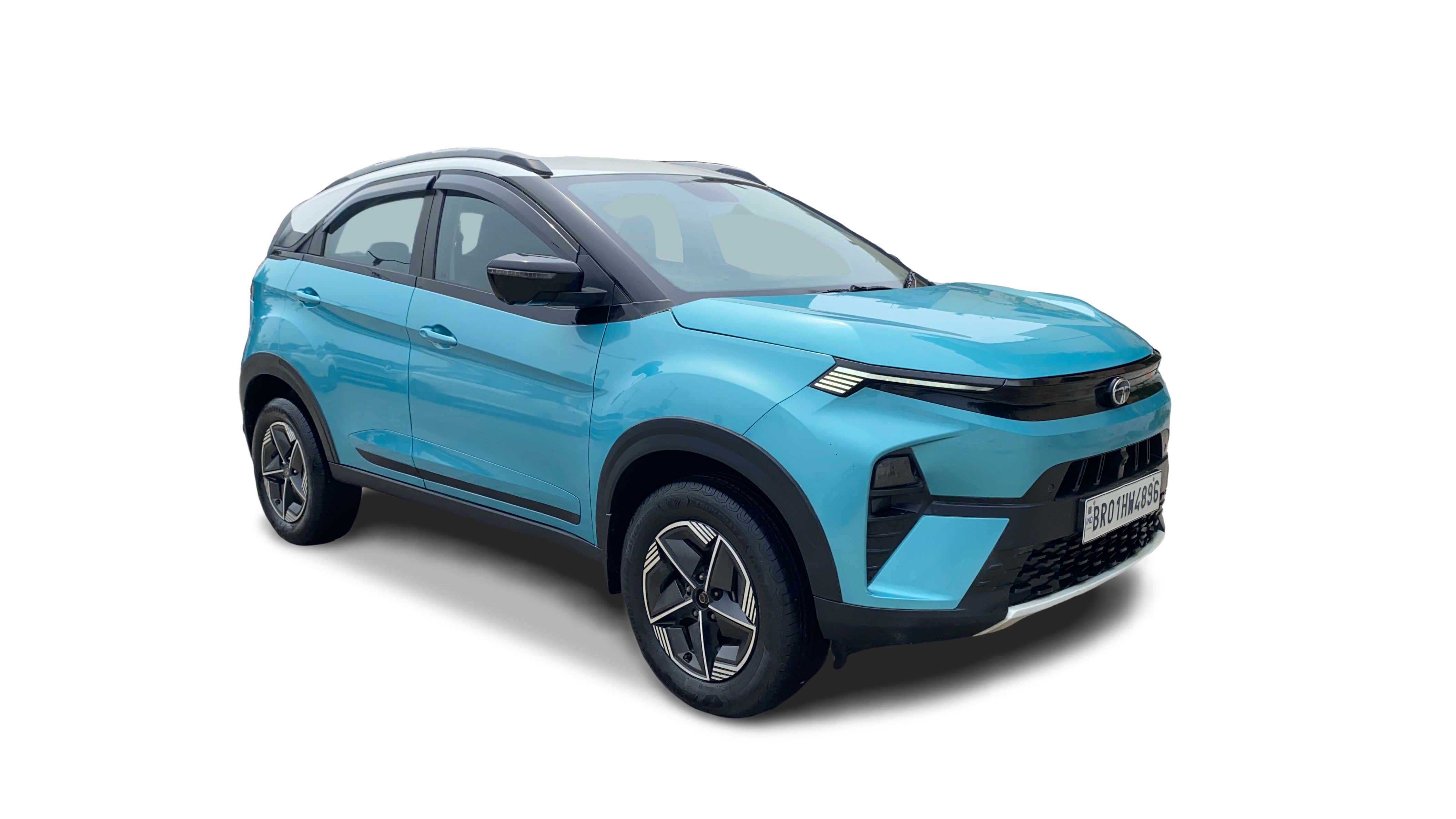 Tata NEXON-img