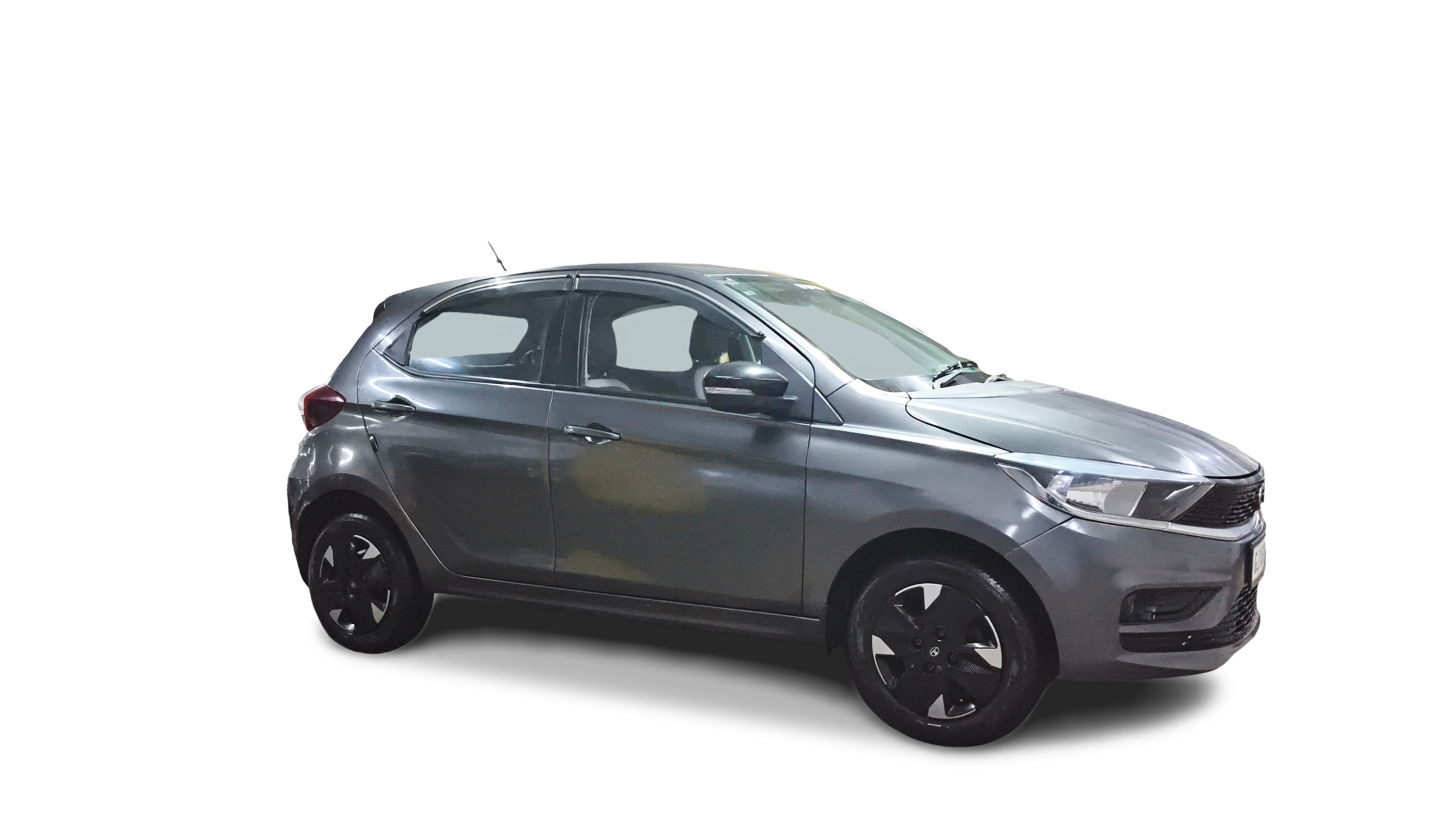 2025 Tata Tiago - Hatchback - CNG - Automatic - ₹6.52 lakh