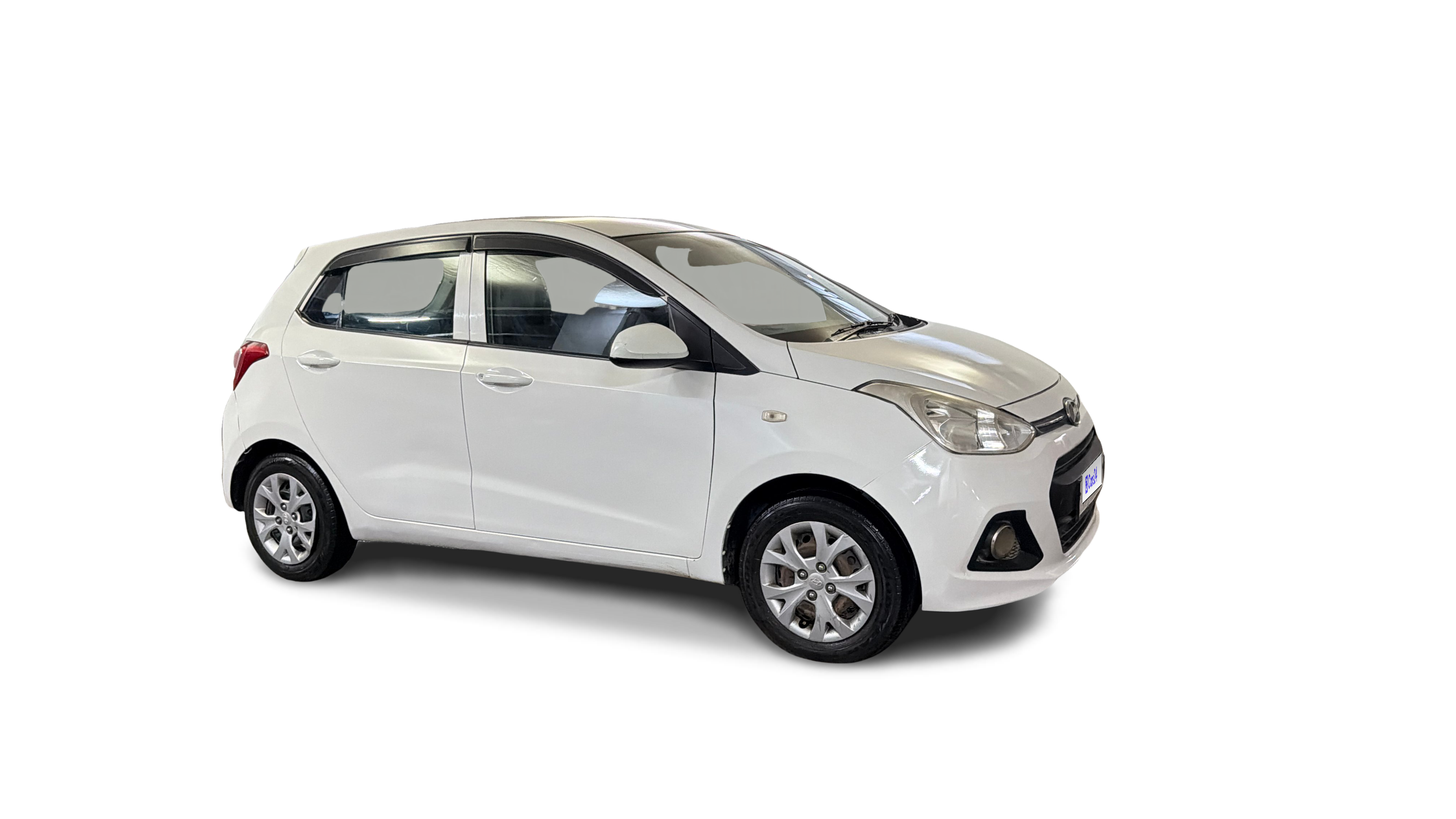 2016 Hyundai Grand i10 - Hatchback - CNG - Manual - ₹2.43 lakh