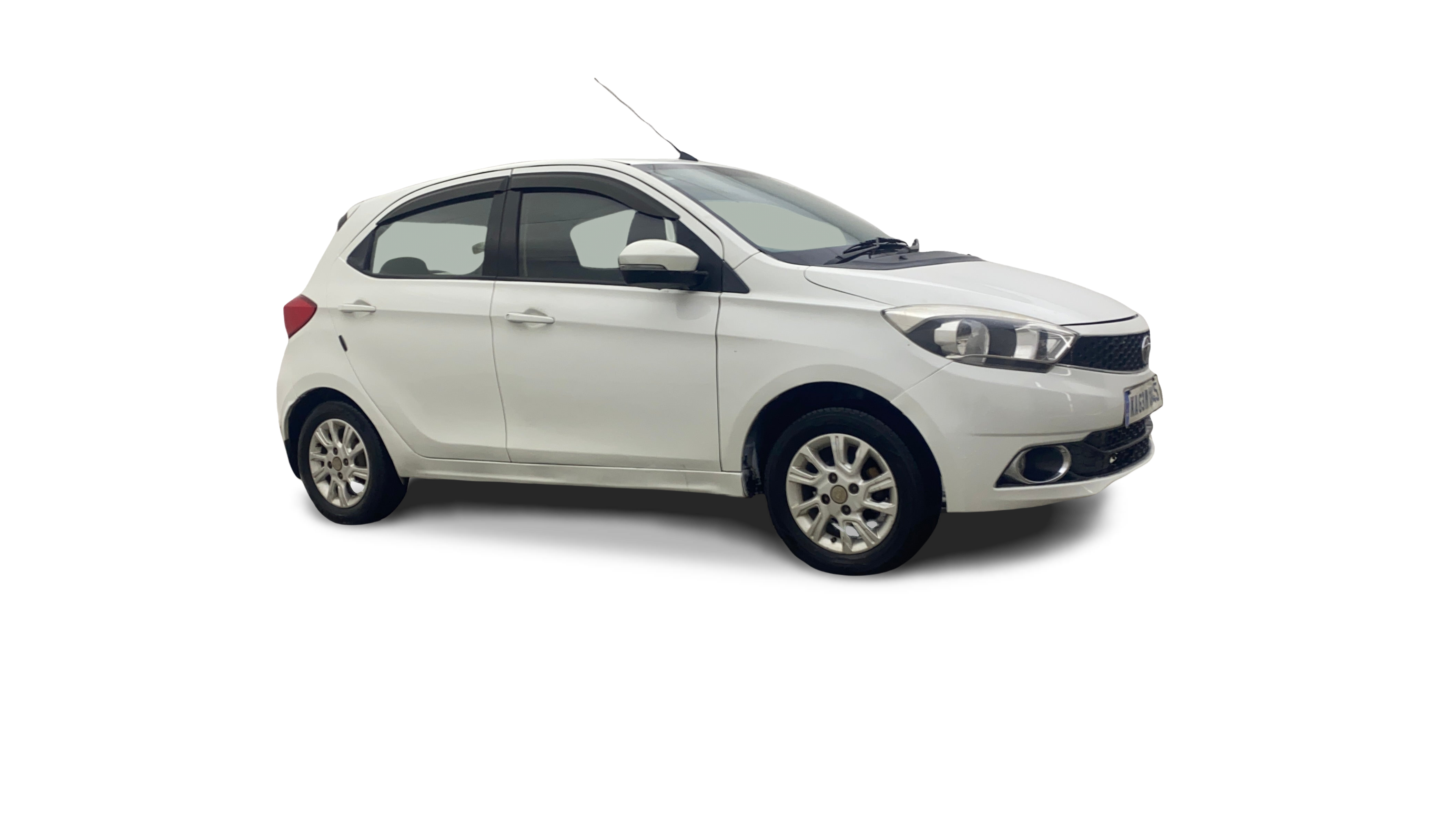 Tata Tiago-img