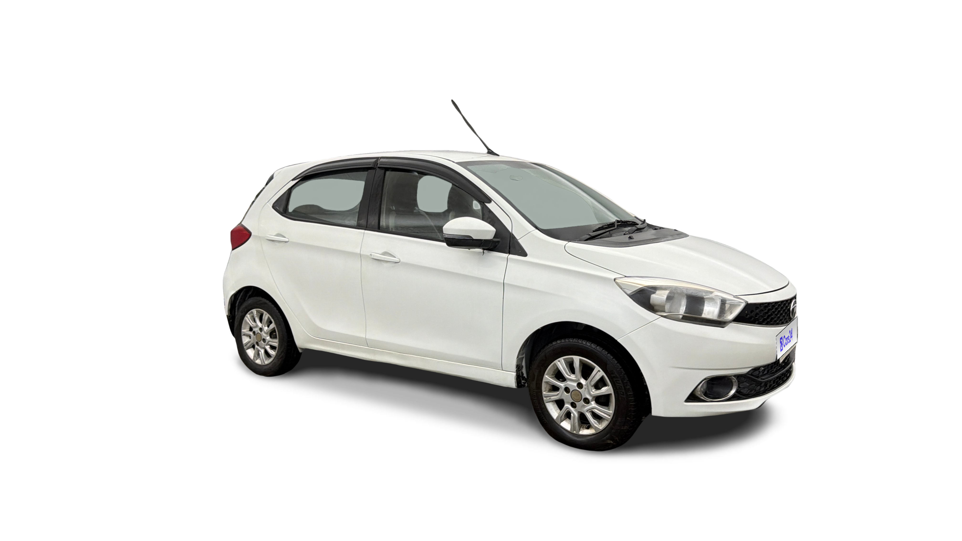 2018 Tata Tiago - Hatchback - CNG - Manual - ₹2.83 lakh