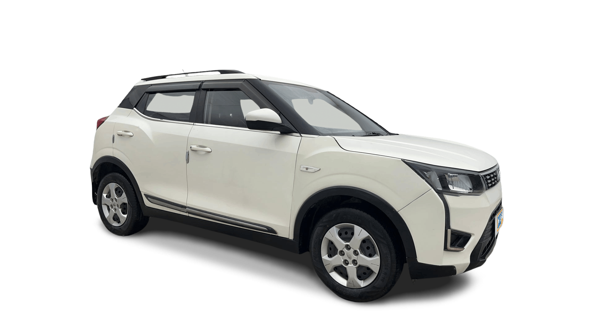 Mahindra XUV300-img