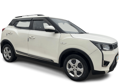 Mahindra XUV300-img