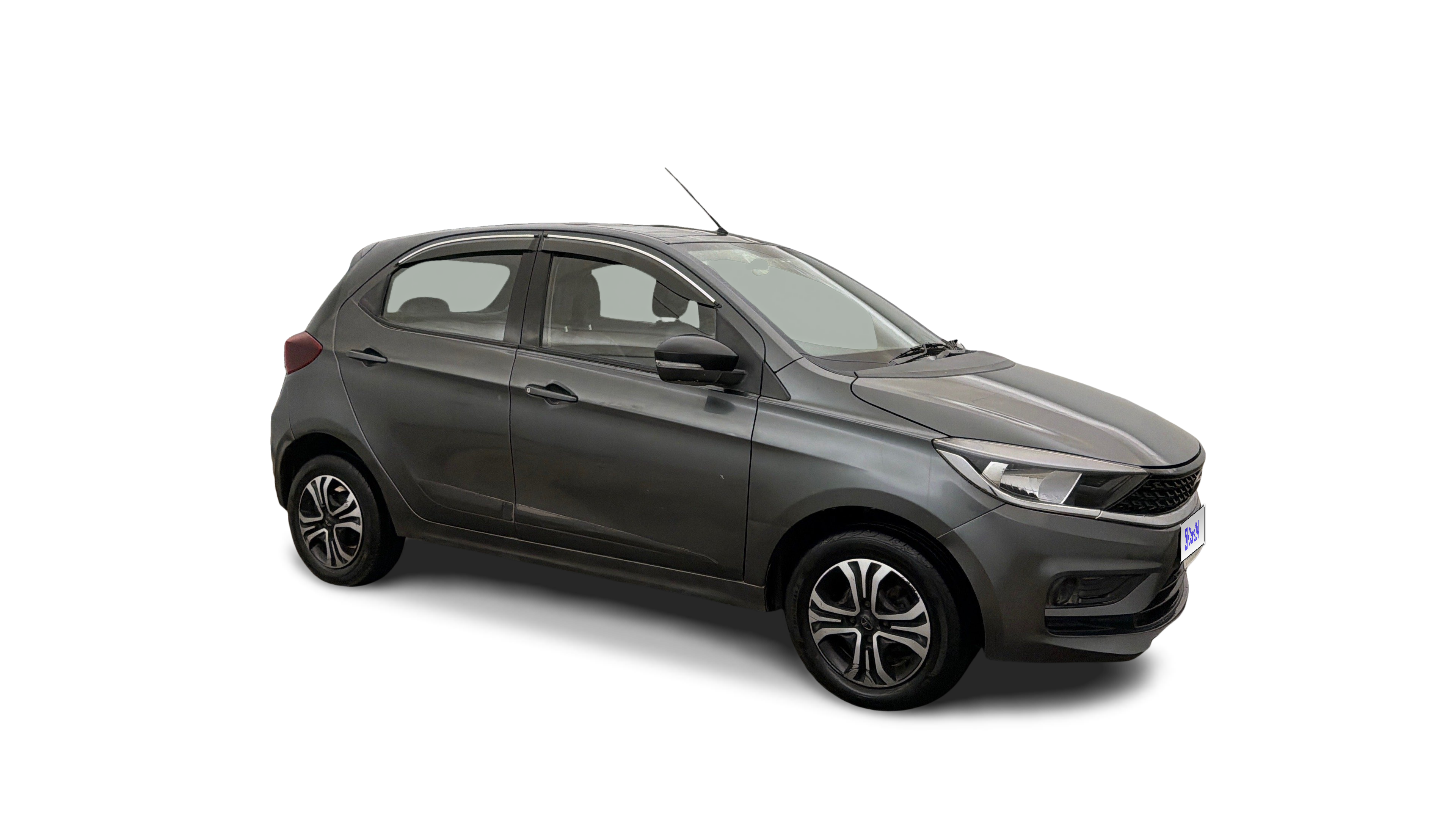 2022 Tata Tiago - Hatchback - CNG - Manual - ₹4.61 lakh