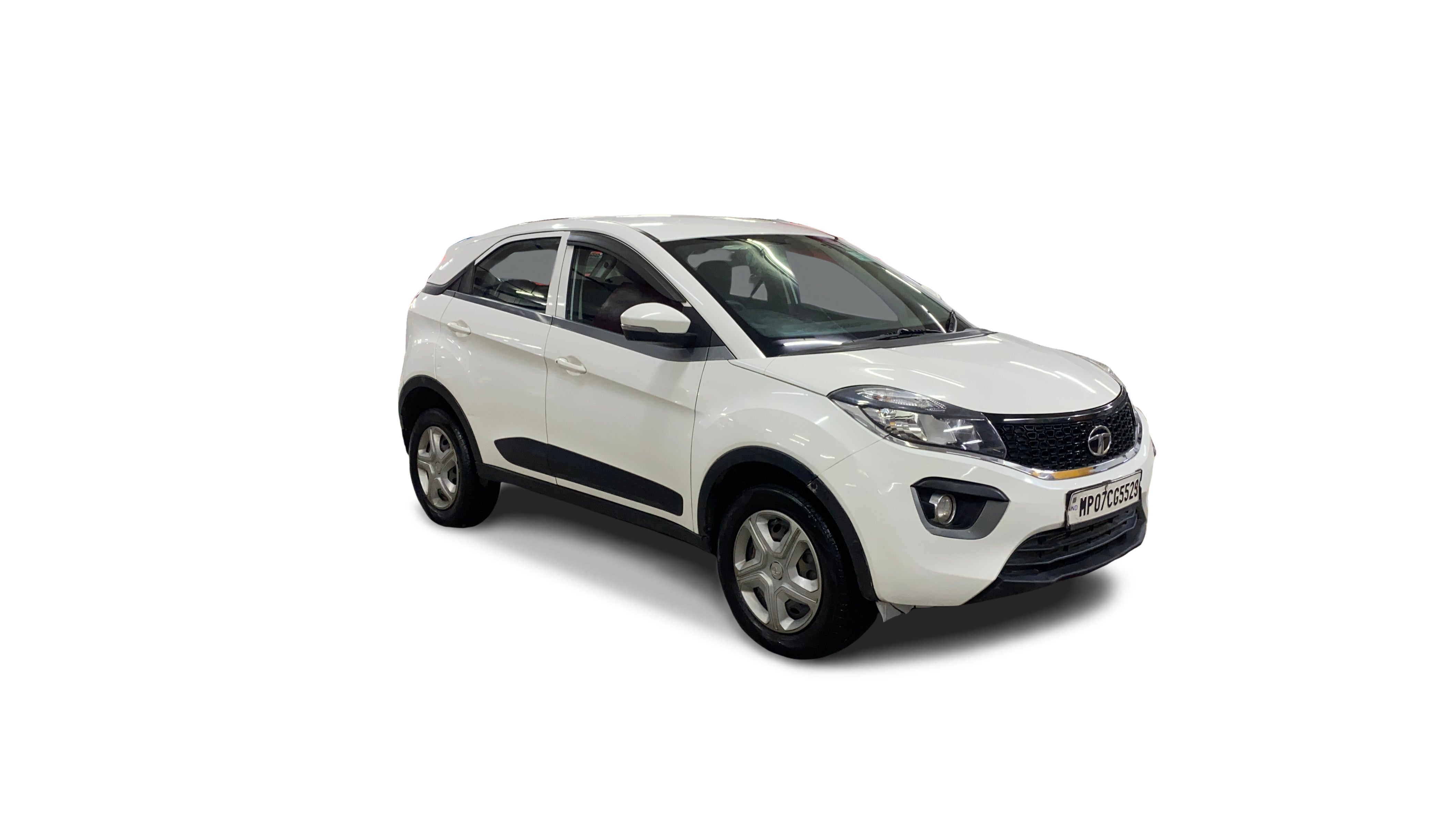 Tata NEXON-img