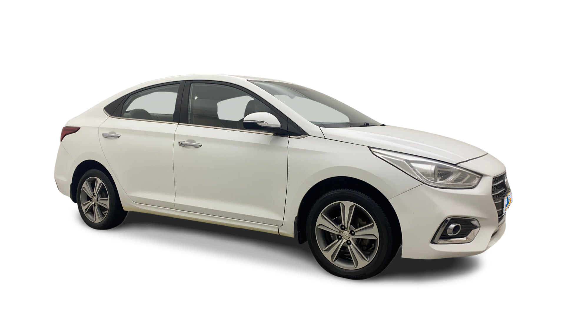 Hyundai Verna-img