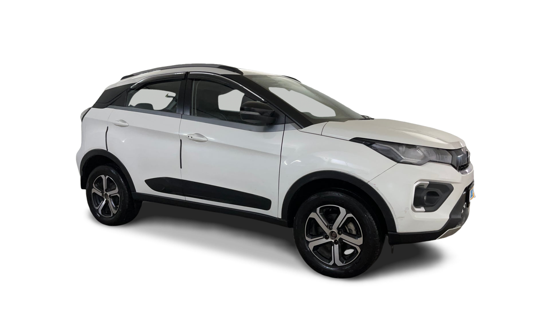 Tata NEXON-img