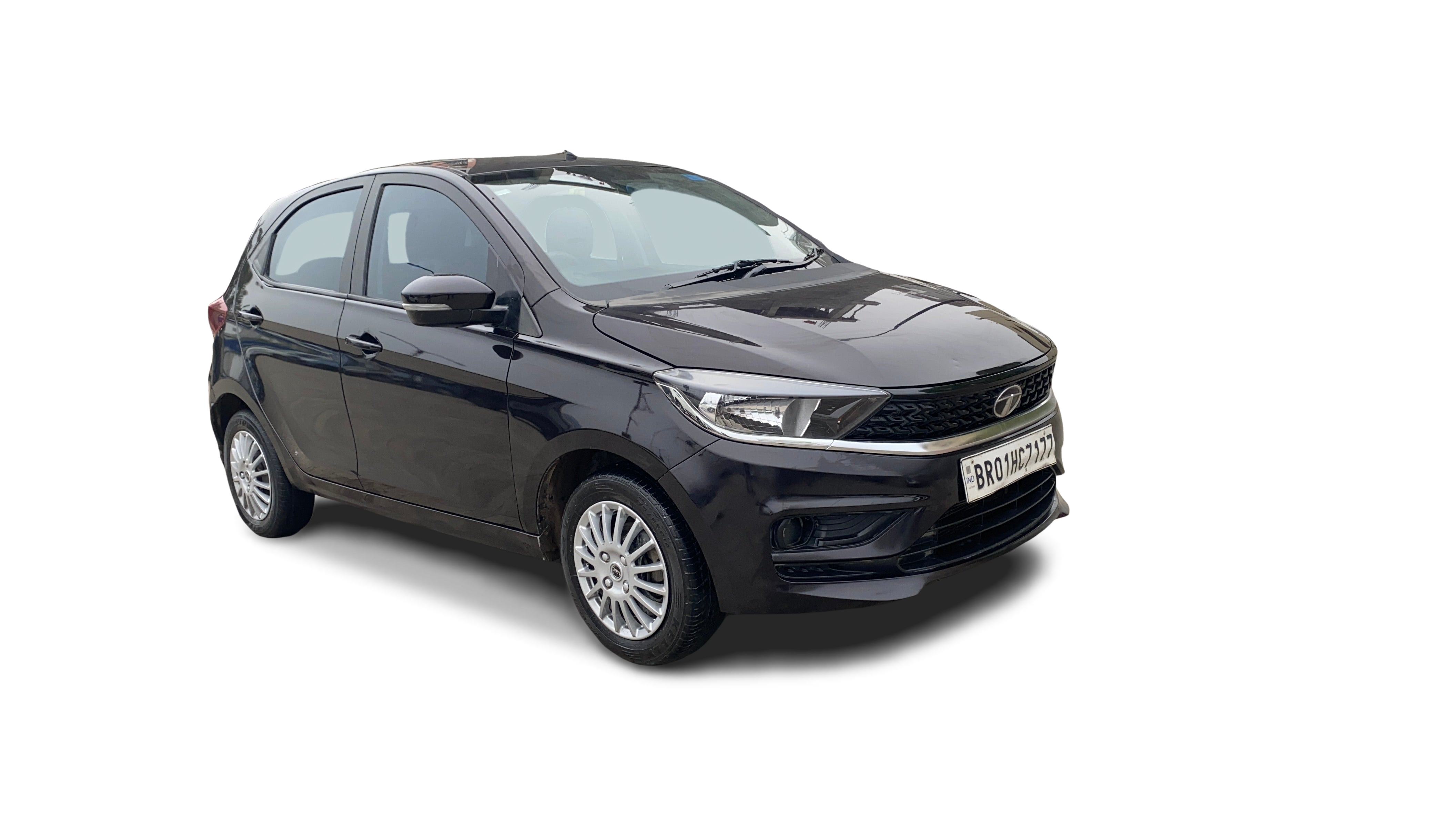 Tata Tiago-img