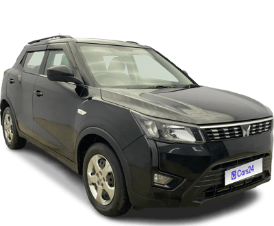 2023 Mahindra XUV300 - SUV - Petrol - Manual - ₹7.40 lakh
