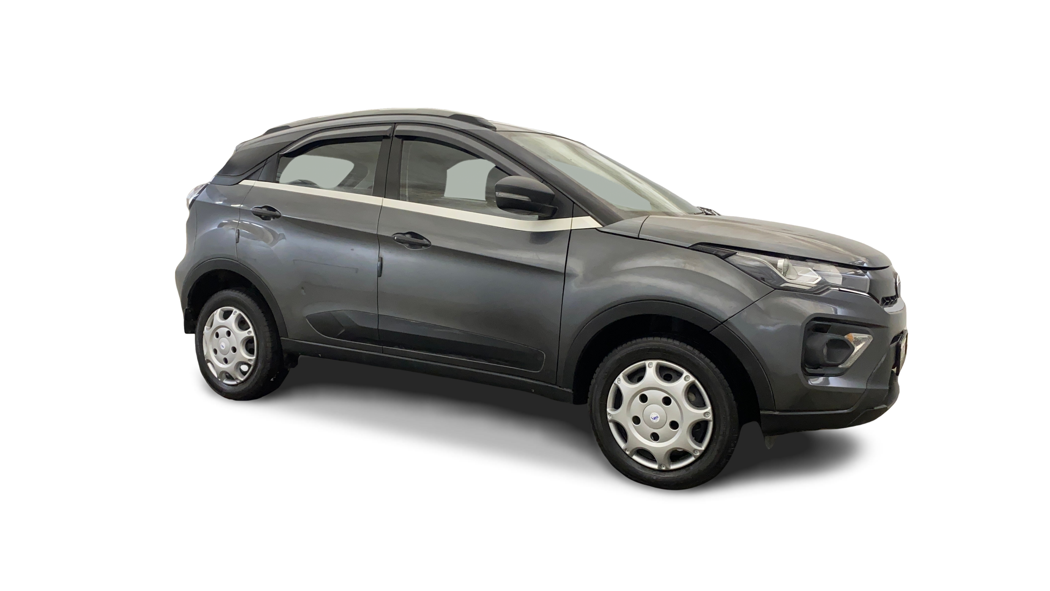Tata NEXON-img