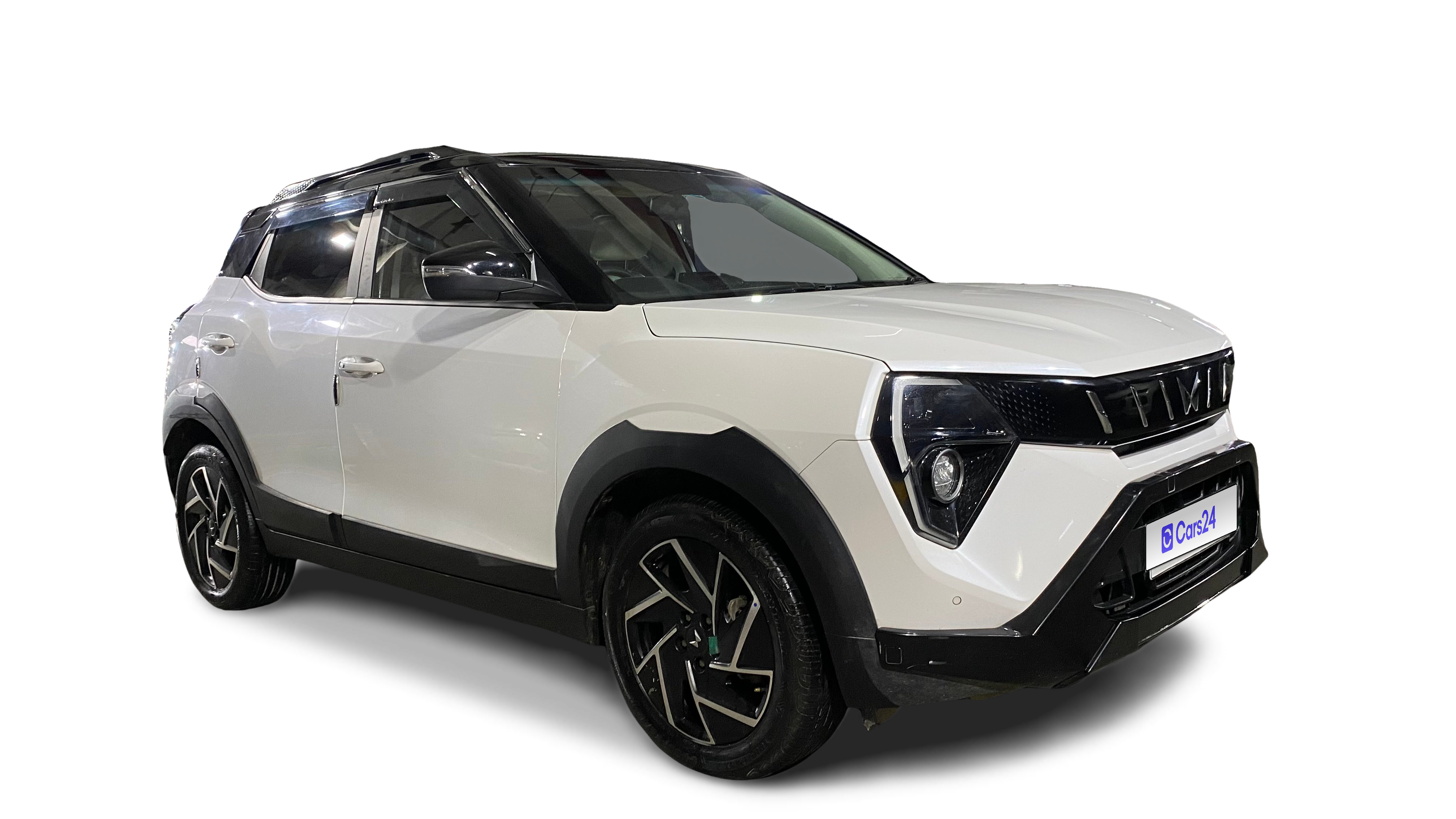 2025 Mahindra XUV 3XO - SUV - Petrol - Automatic - ₹10.93 lakh