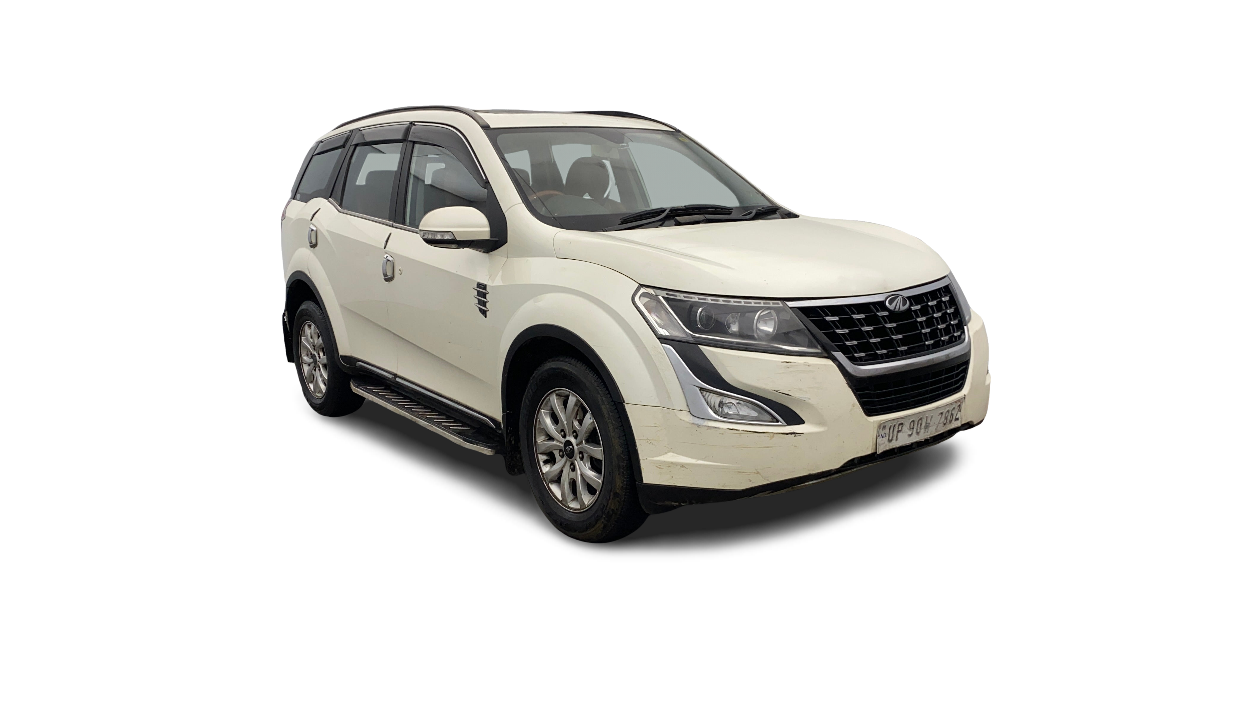 Mahindra XUV500-img