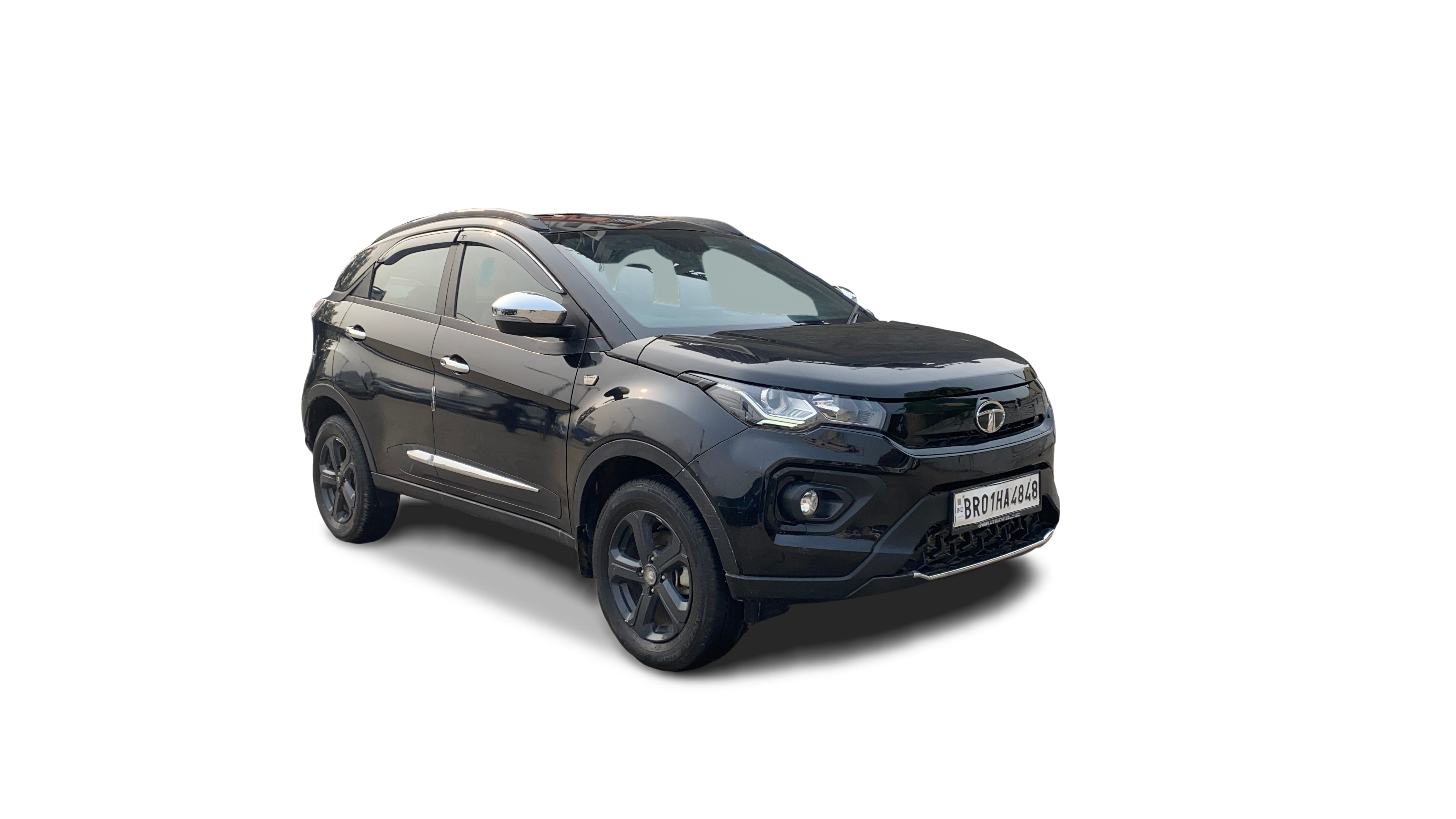 Tata NEXON-img