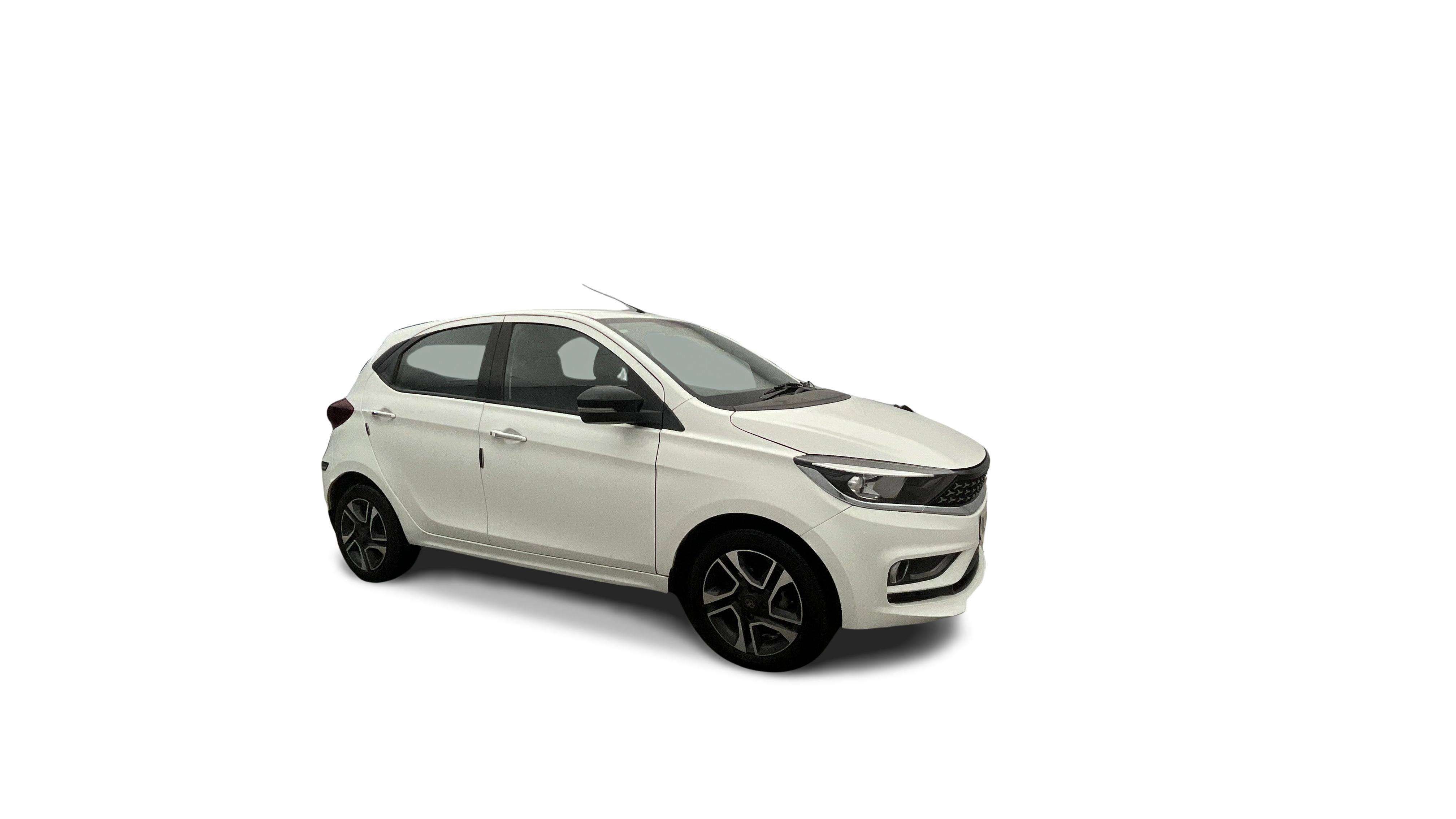 2022 Tata Tiago - Hatchback - Petrol - Automatic - ₹4.73 lakh