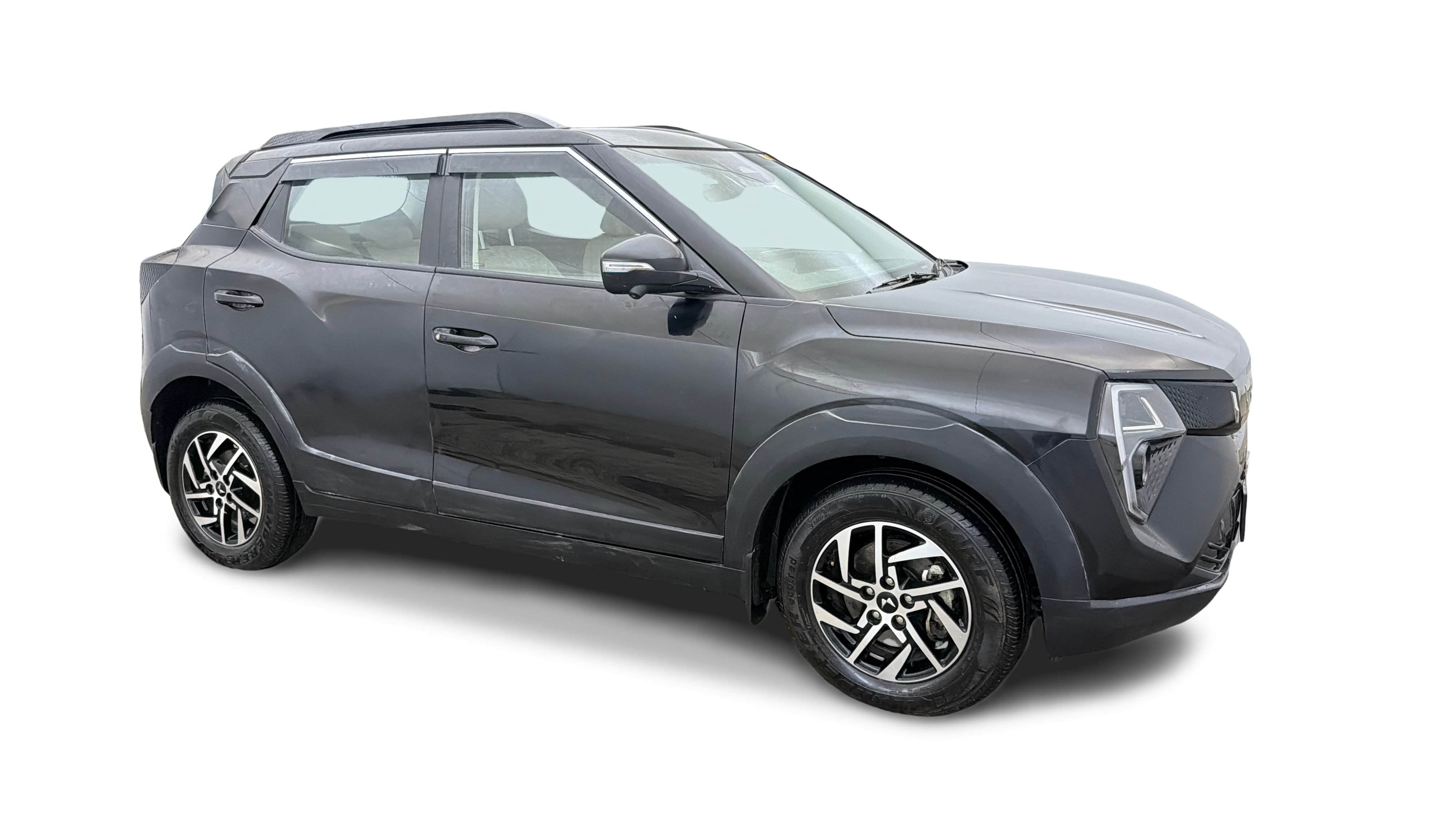 2024 Mahindra XUV 3XO - SUV - Petrol - Manual - ₹9.41 lakh
