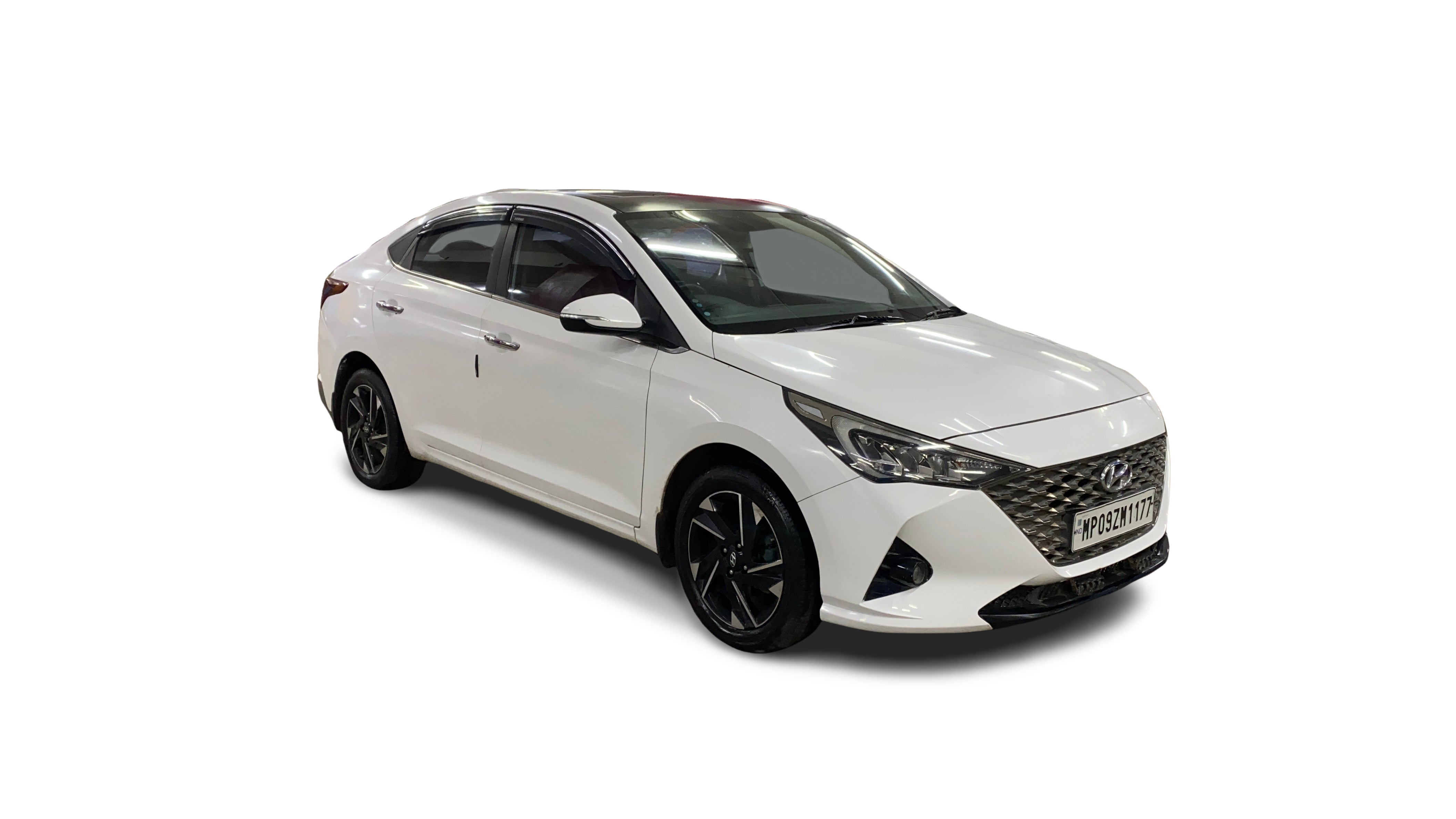 Hyundai Verna-img