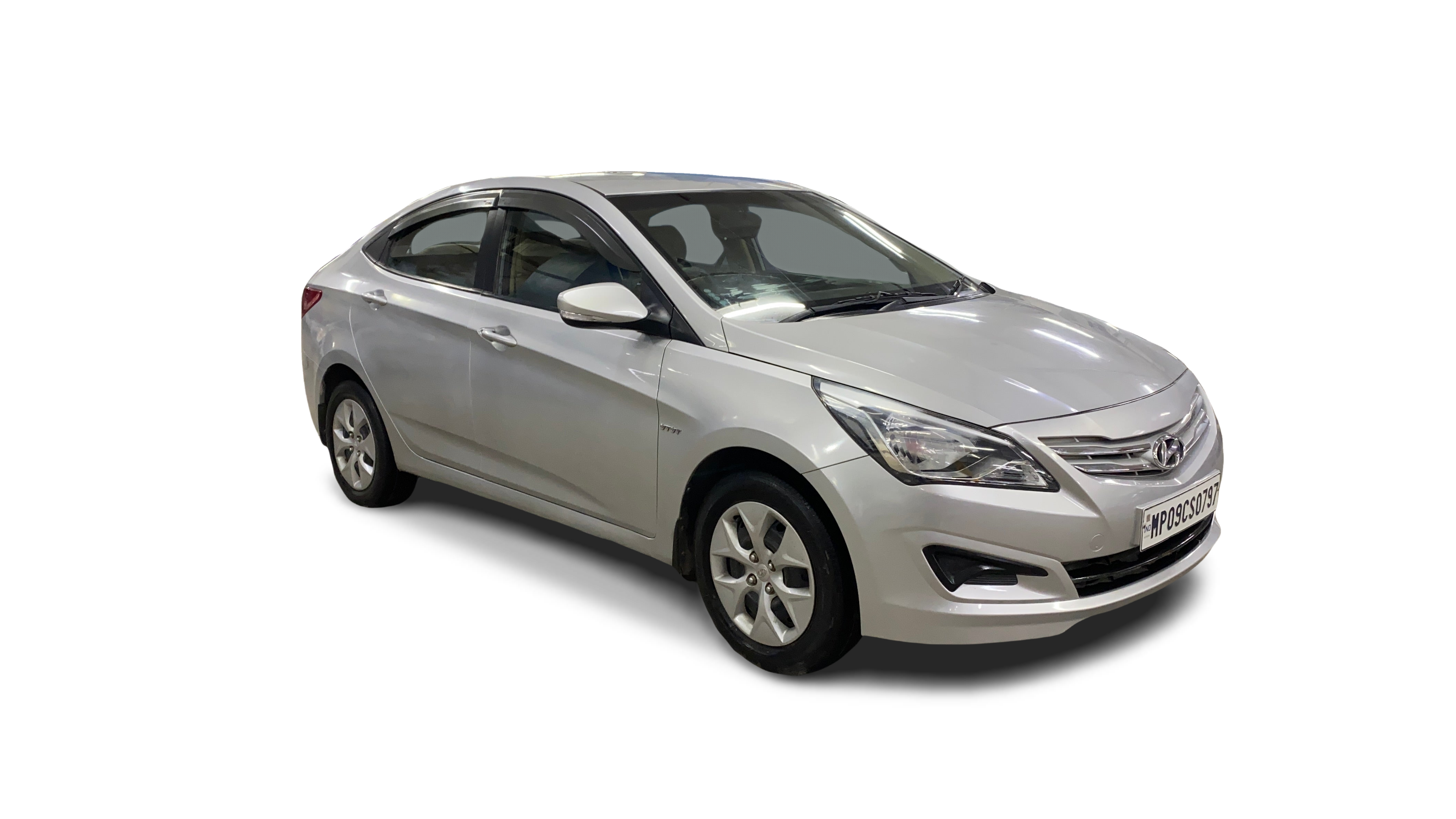 Hyundai Verna-img