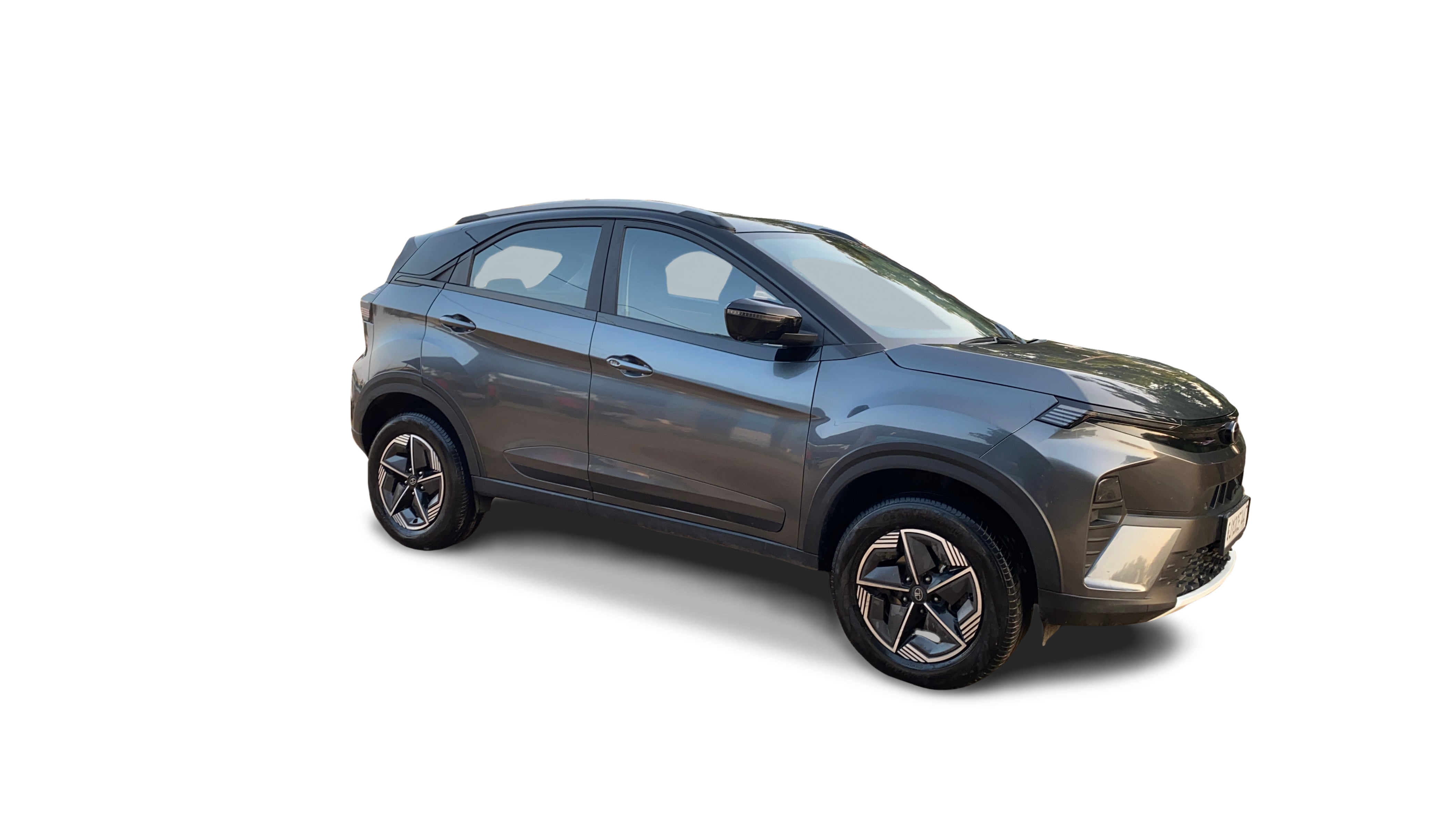 Tata NEXON-img