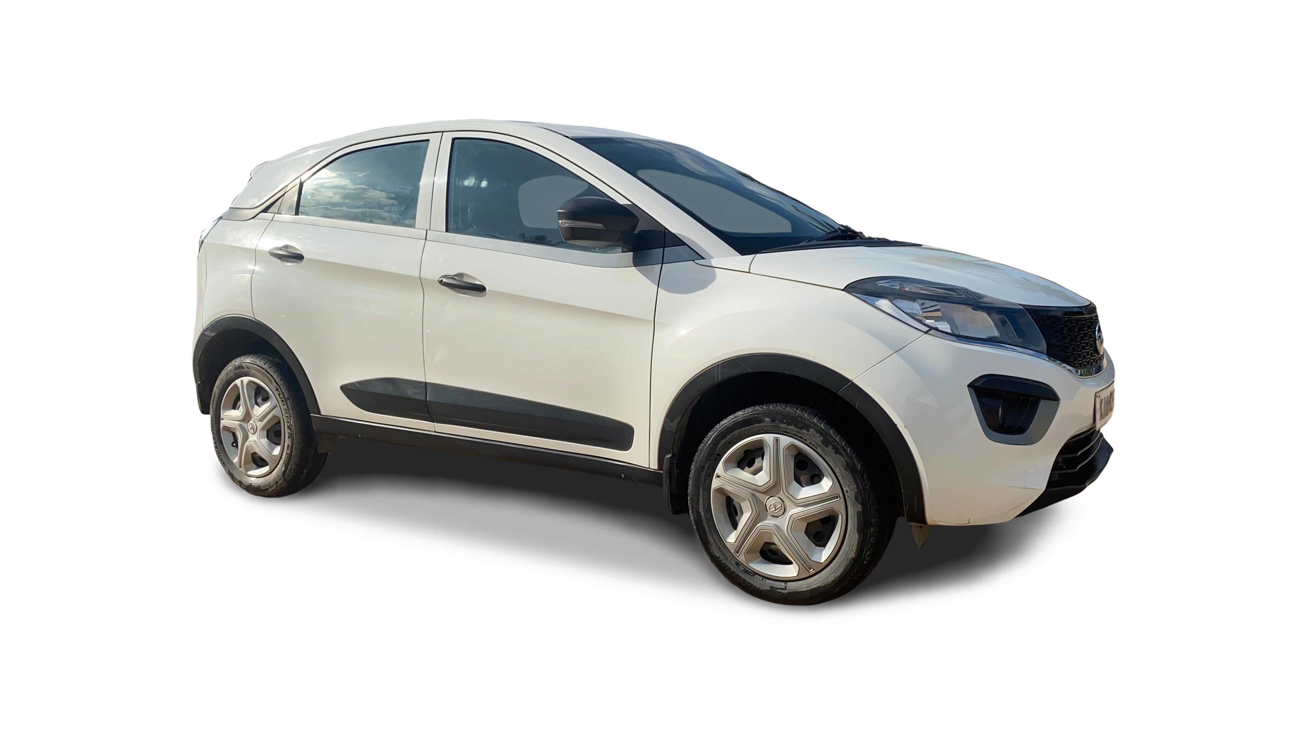 Tata NEXON-img