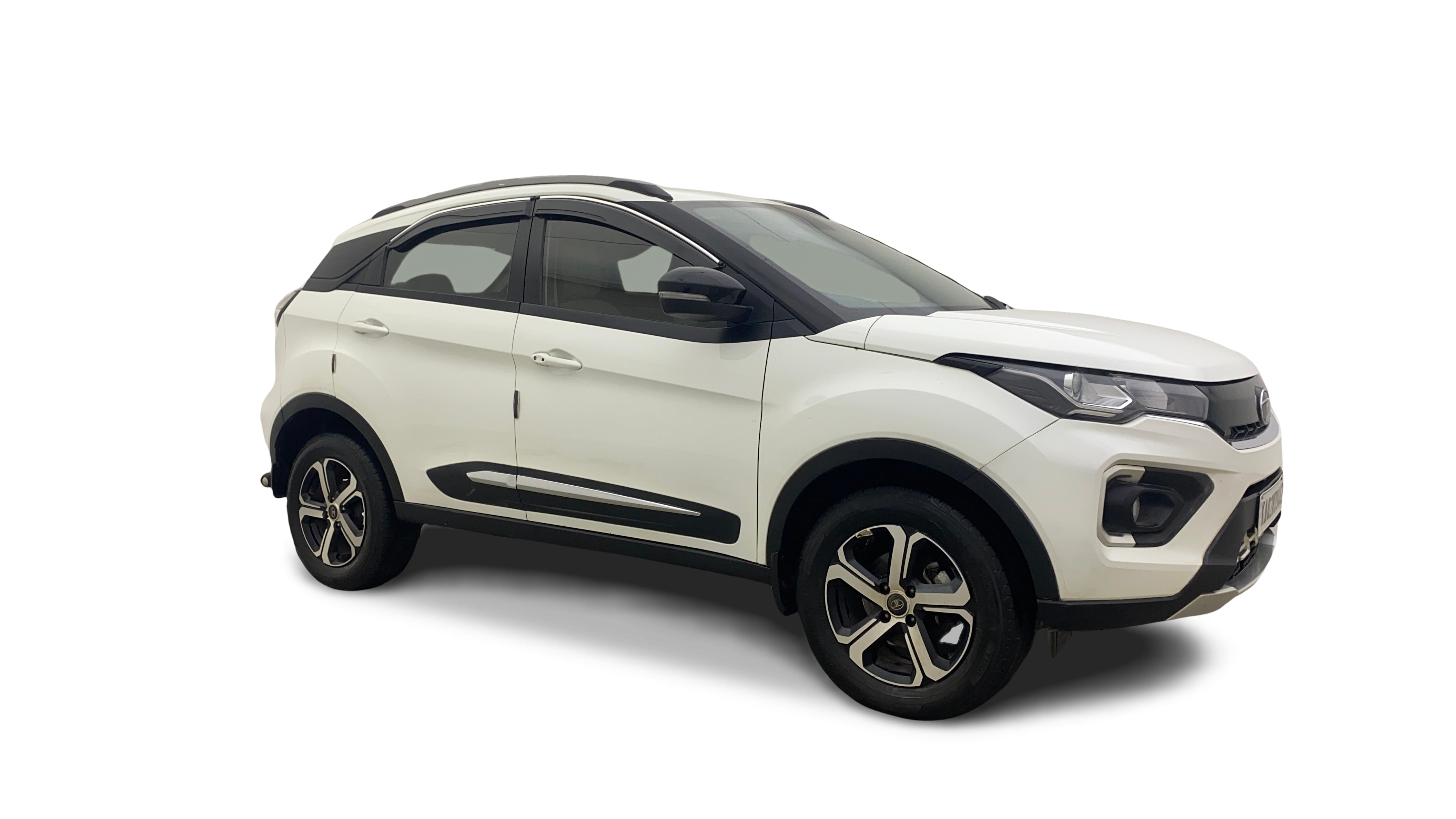 Tata NEXON-img