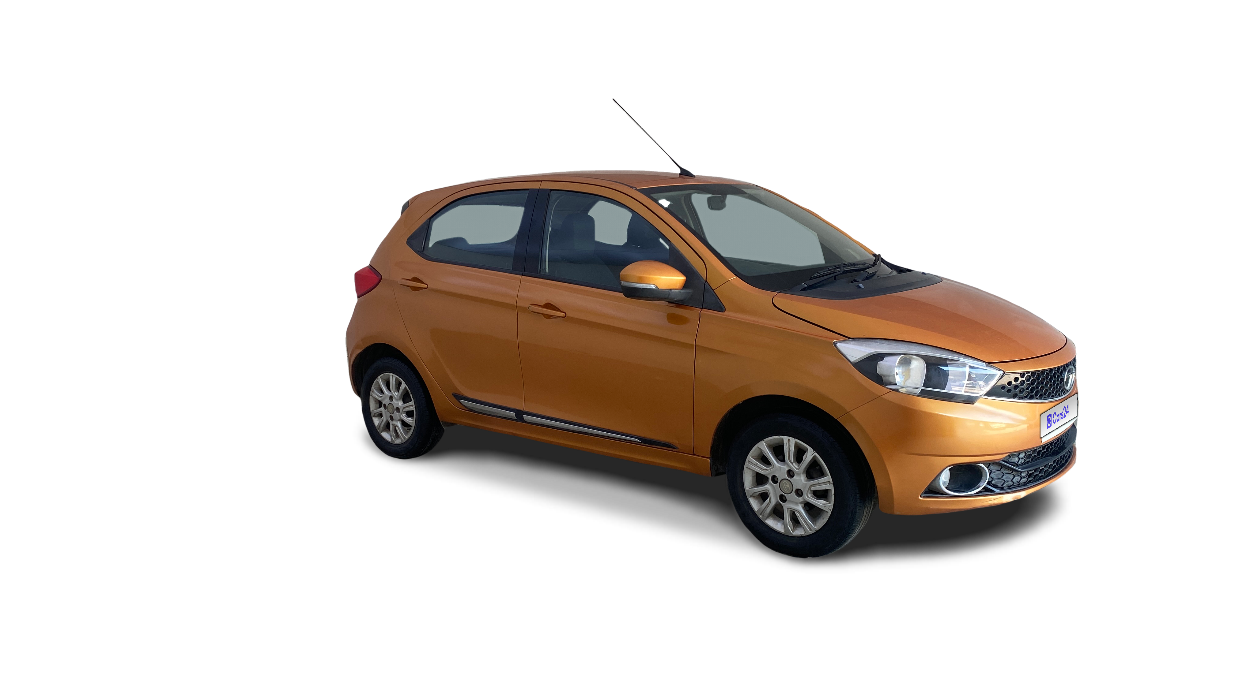 2016 Tata Tiago - Hatchback - Petrol - Manual - ₹2.97 lakh