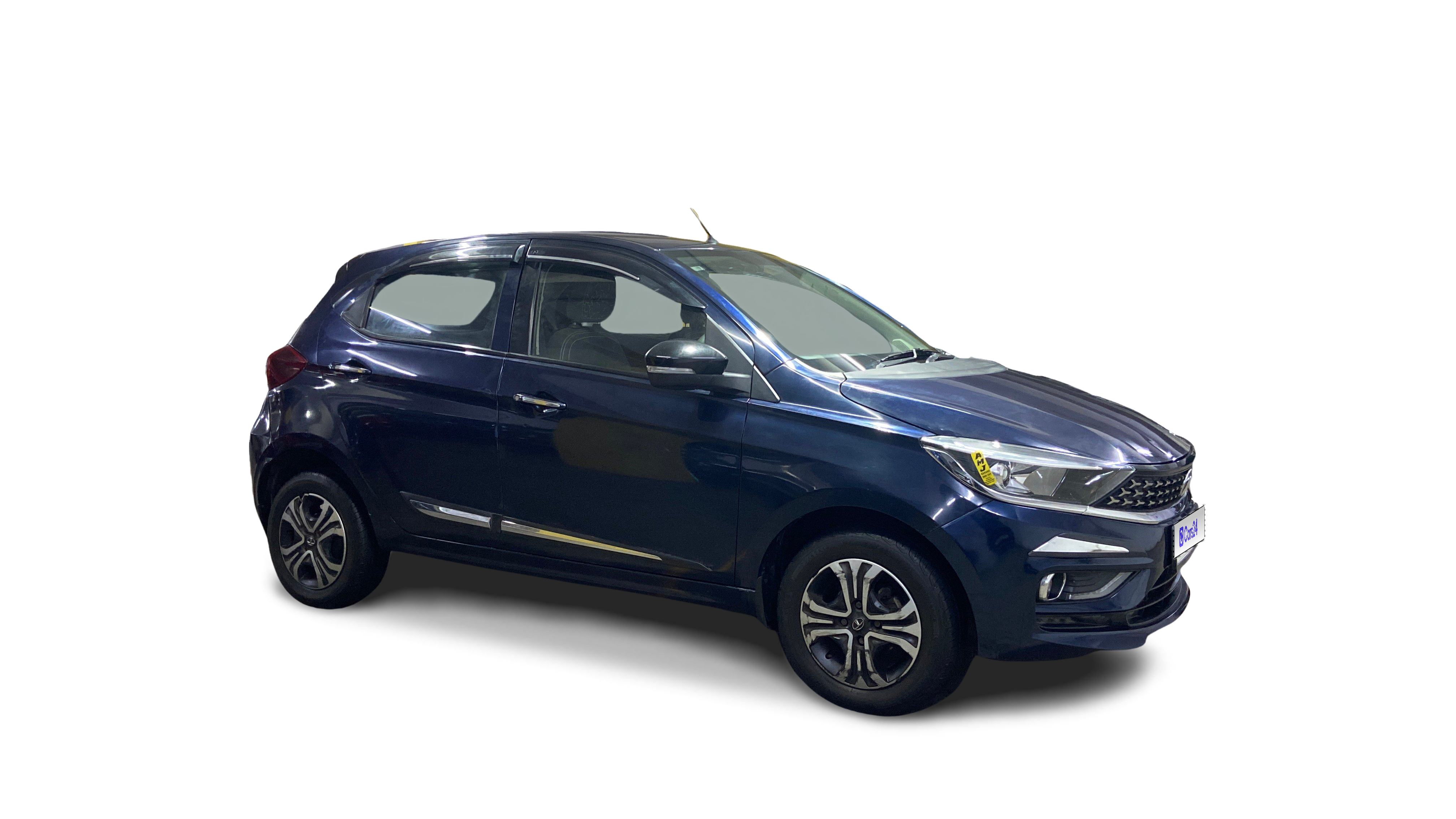 2022 Tata Tiago - Hatchback - CNG - Manual - ₹5.76 lakh