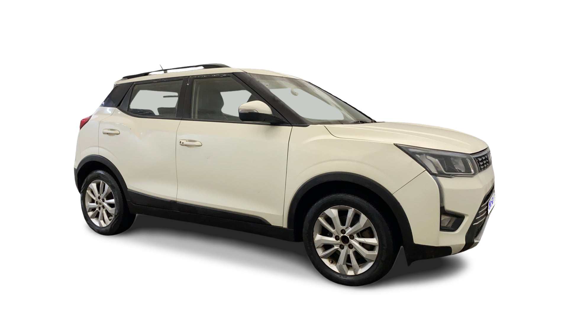 2019 Mahindra XUV300 - SUV - Petrol - Manual - ₹4.79 lakh
