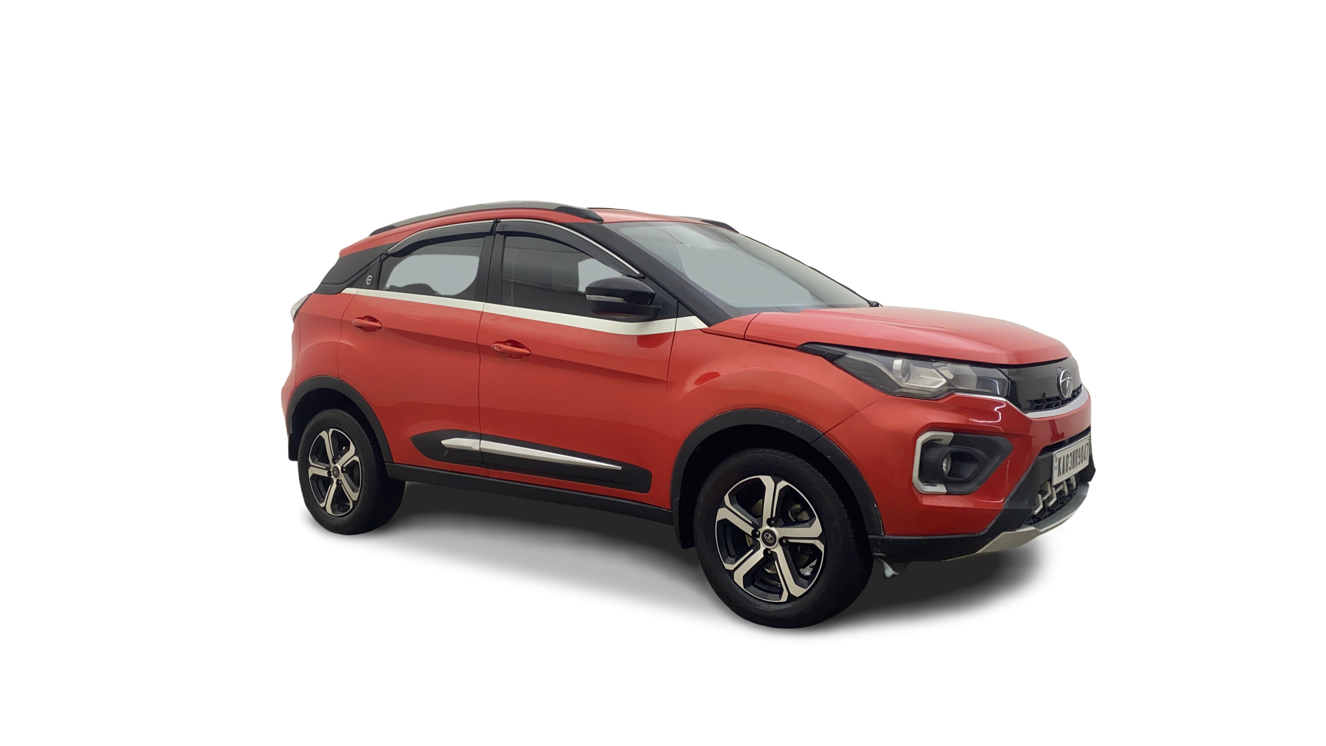 Tata NEXON-img