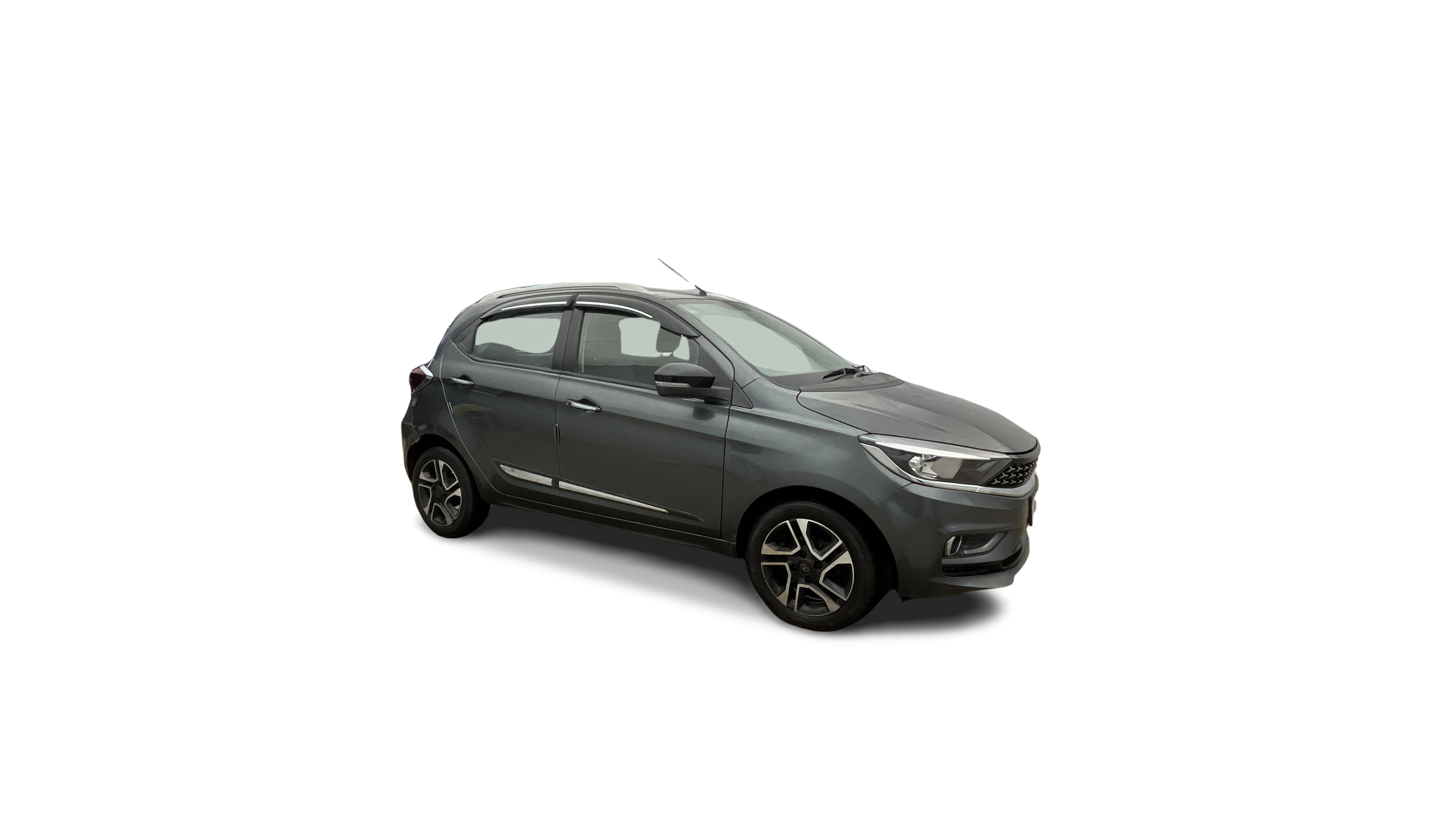 2022 Tata Tiago - Hatchback - Petrol - Automatic - ₹4.88 lakh