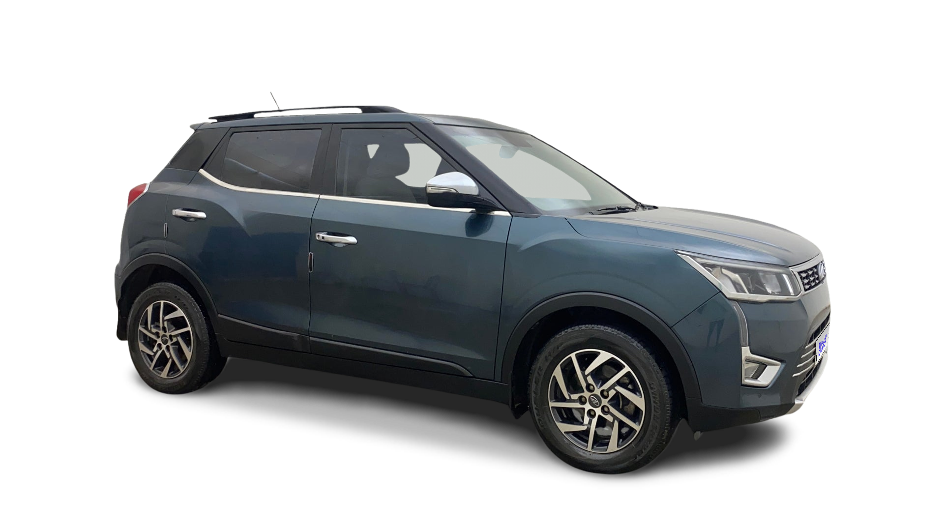 2022 Mahindra XUV300 - SUV - Petrol - Automatic - ₹8.45 lakh