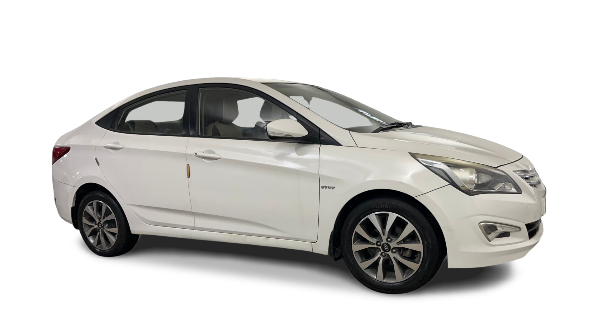 Hyundai Verna-img