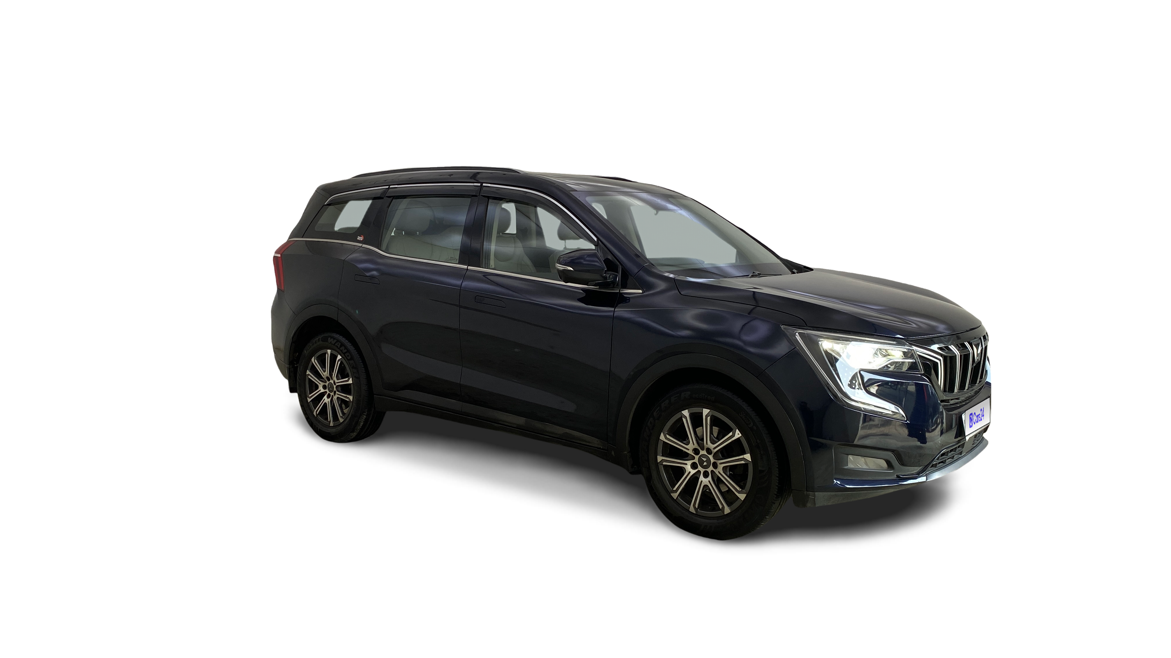 2022 Mahindra XUV700 - SUV - Petrol - Automatic - ₹15.50 lakh