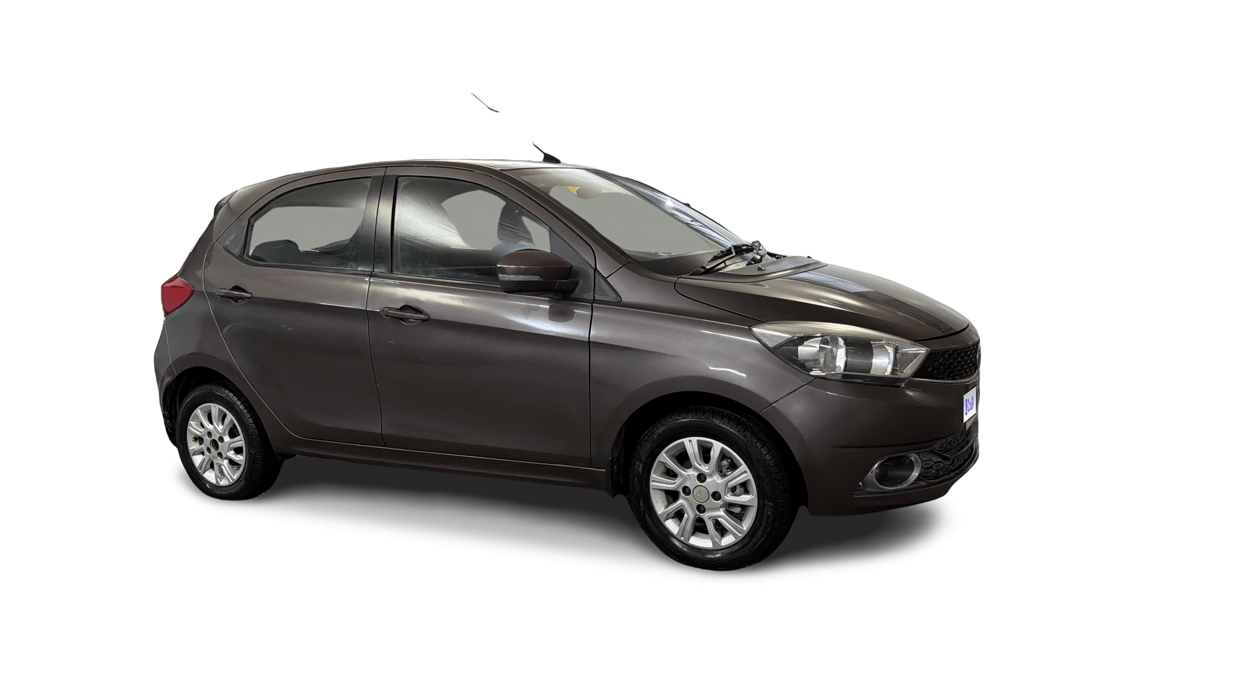 2016 Tata Tiago - Hatchback - Petrol - Manual - ₹2.84 lakh