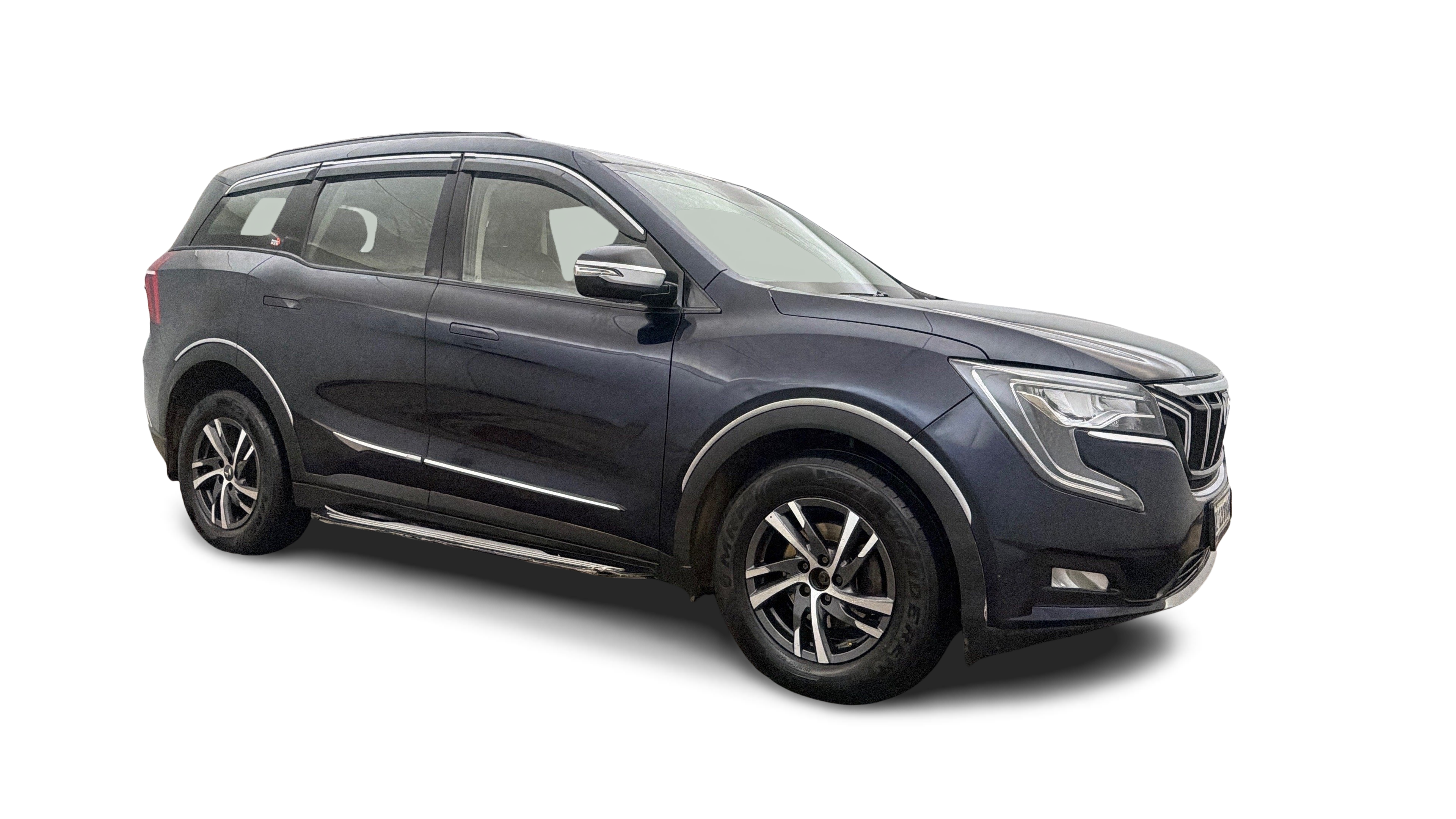 2022 Mahindra XUV700 - SUV - Petrol - Automatic - ₹13.99 lakh