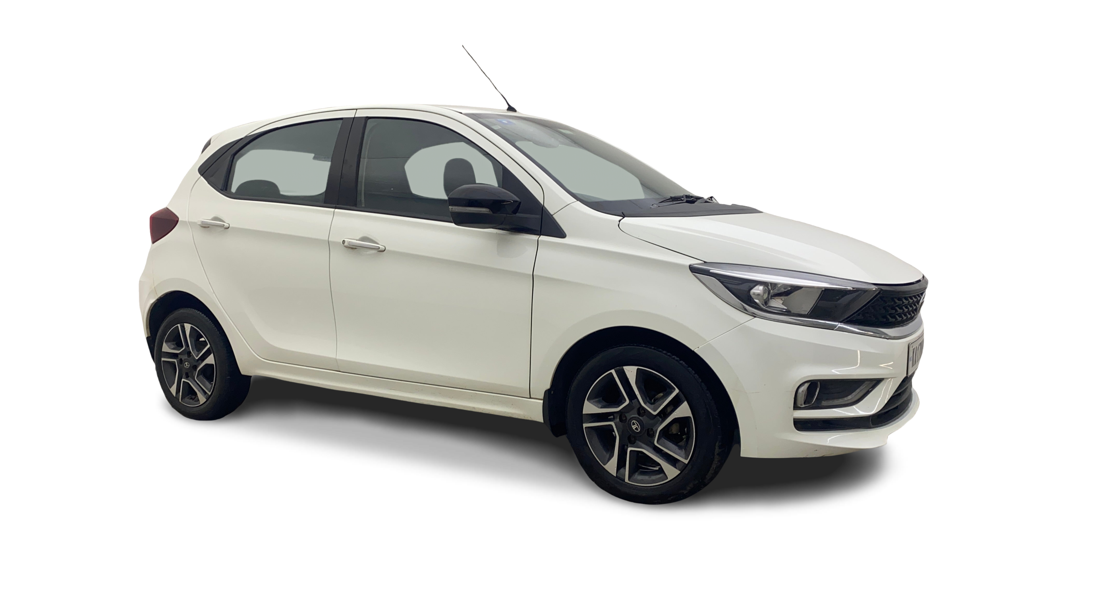 Tata Tiago-img