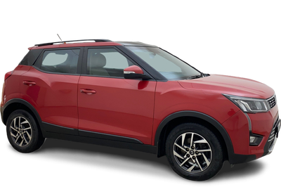 Mahindra XUV300-img