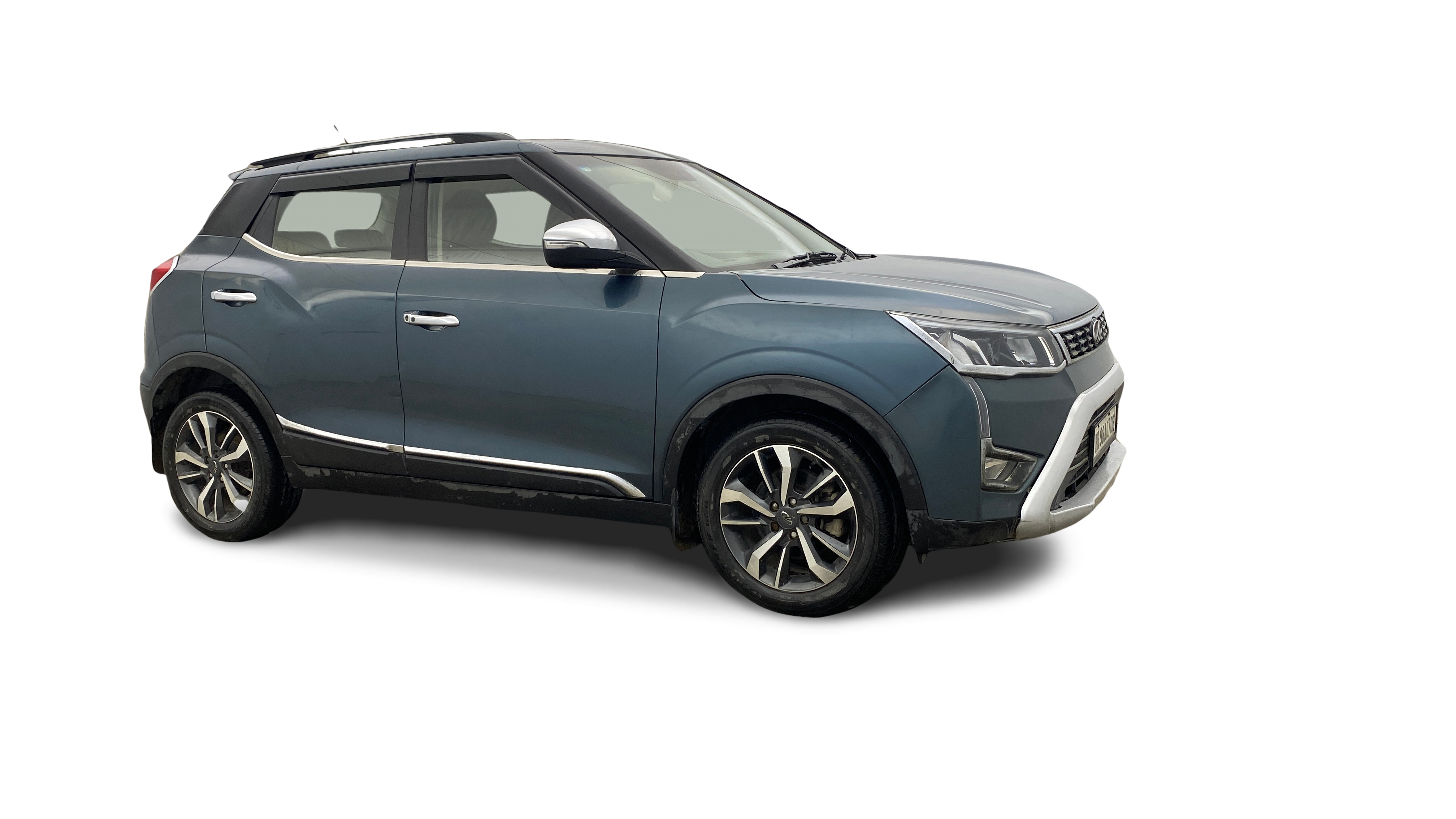 2020 Mahindra XUV300 - SUV - Petrol - Manual - ₹6.54 lakh