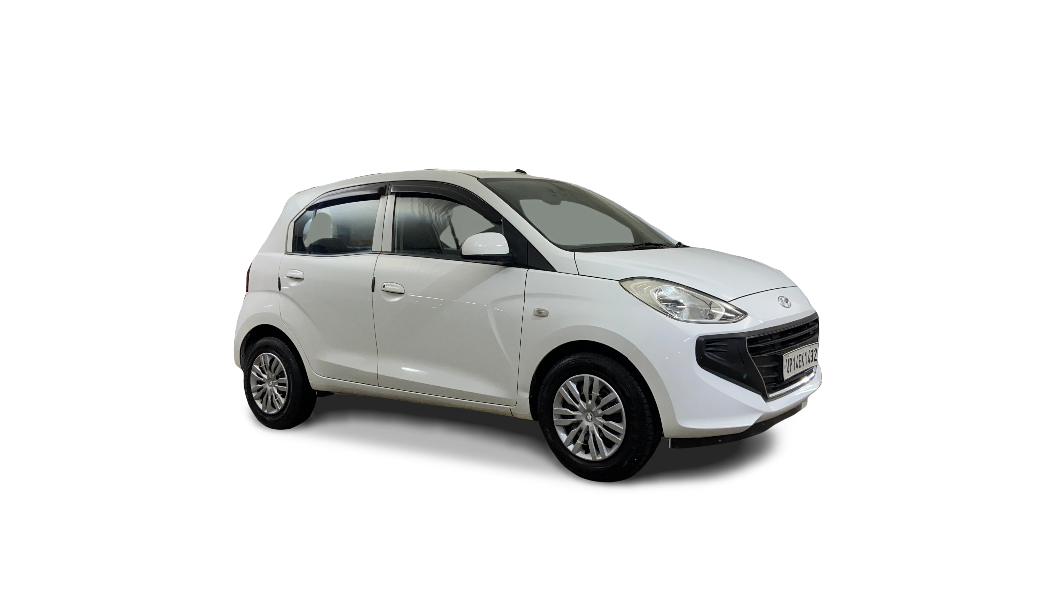 Hyundai NEW SANTRO-img