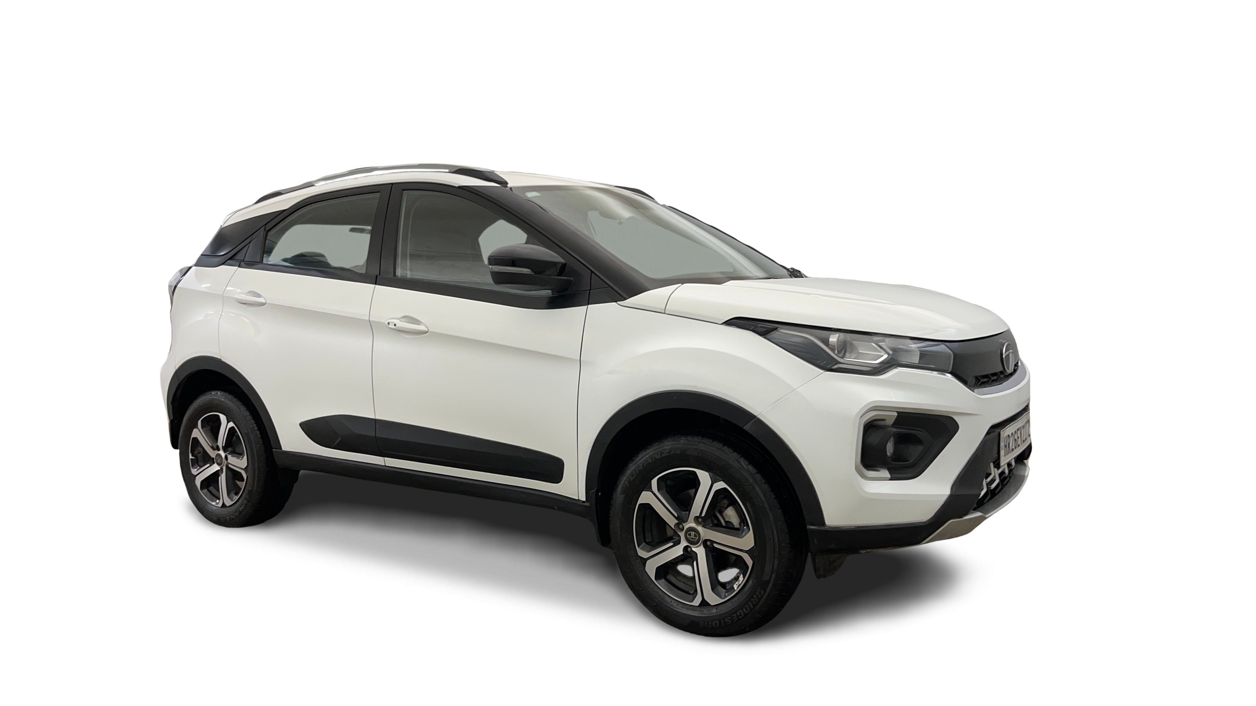 Tata NEXON-img
