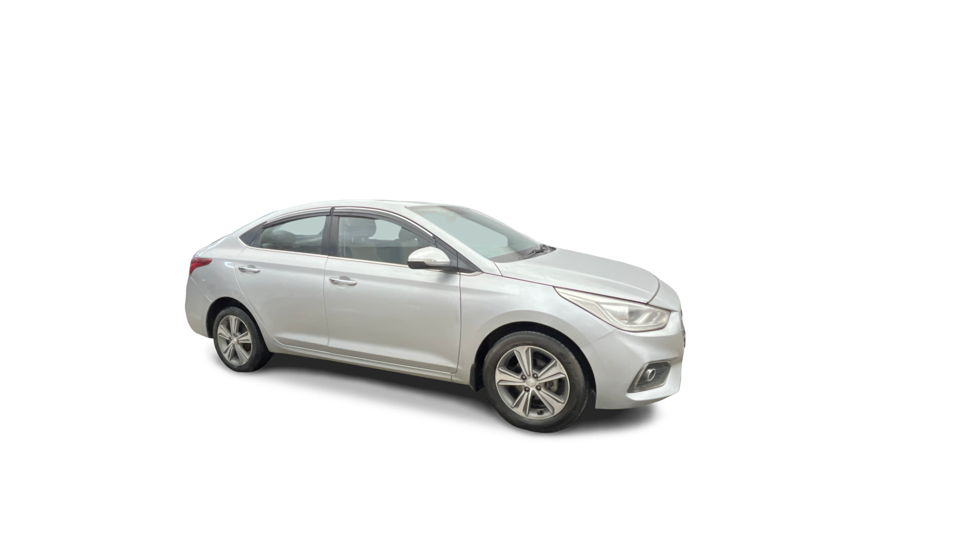 2018 Hyundai Verna - Sedan - CNG - Manual - ₹5.79 lakh