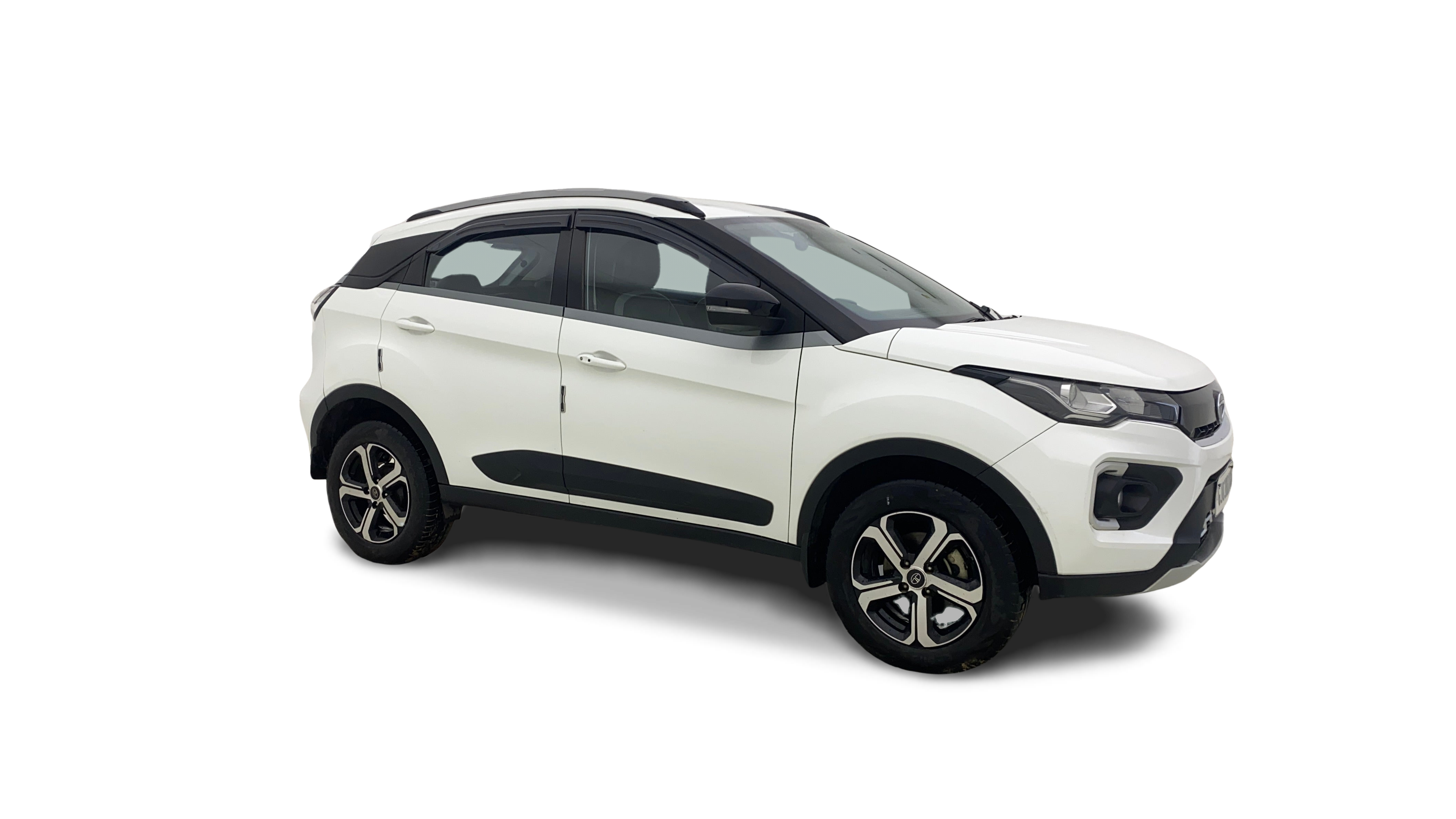 Tata NEXON-img