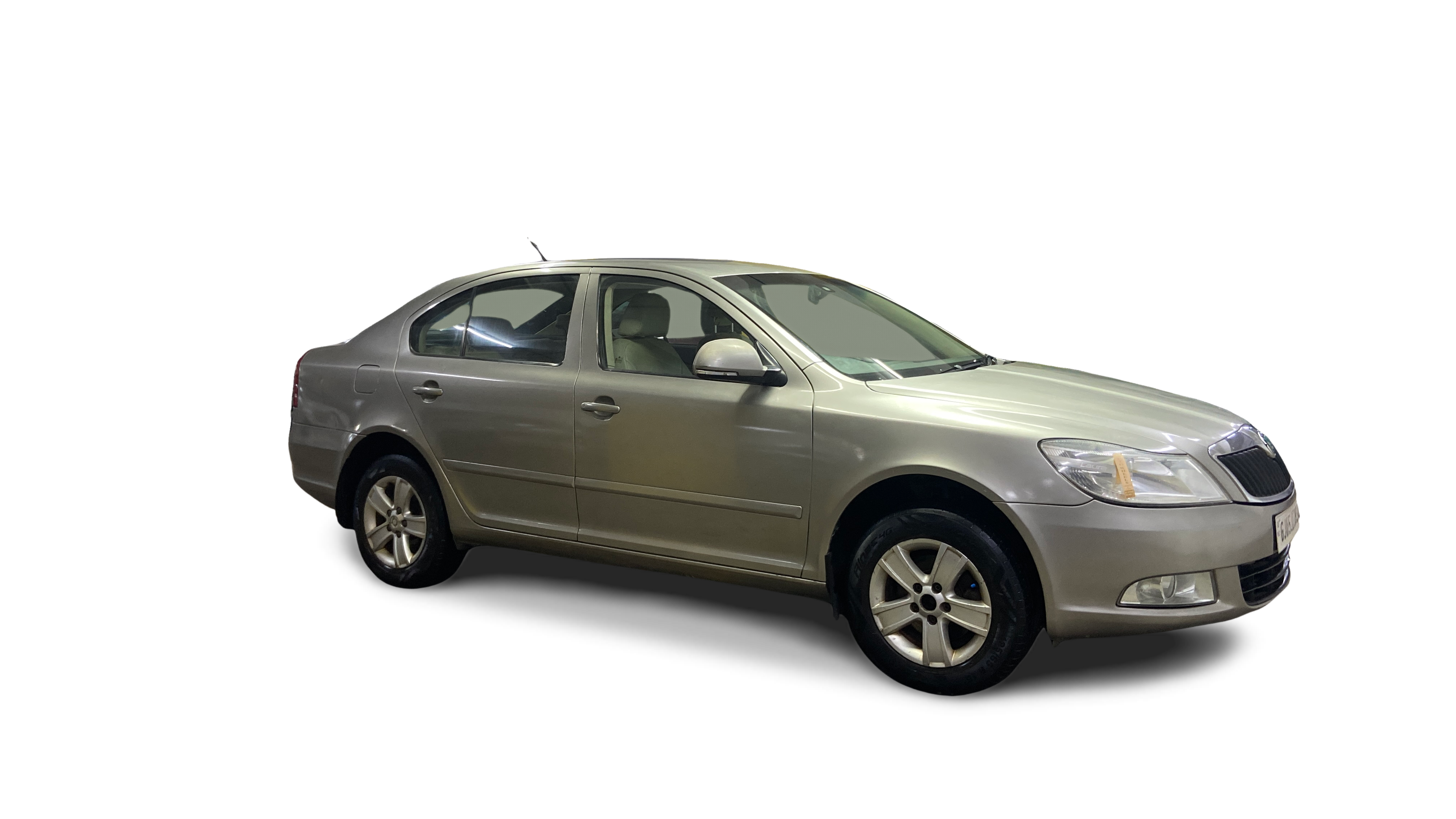 2013 Skoda Laura - Sedan - Diesel - Manual - ₹3.75 lakh