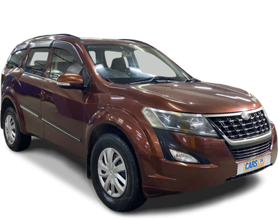 Mahindra XUV500-img