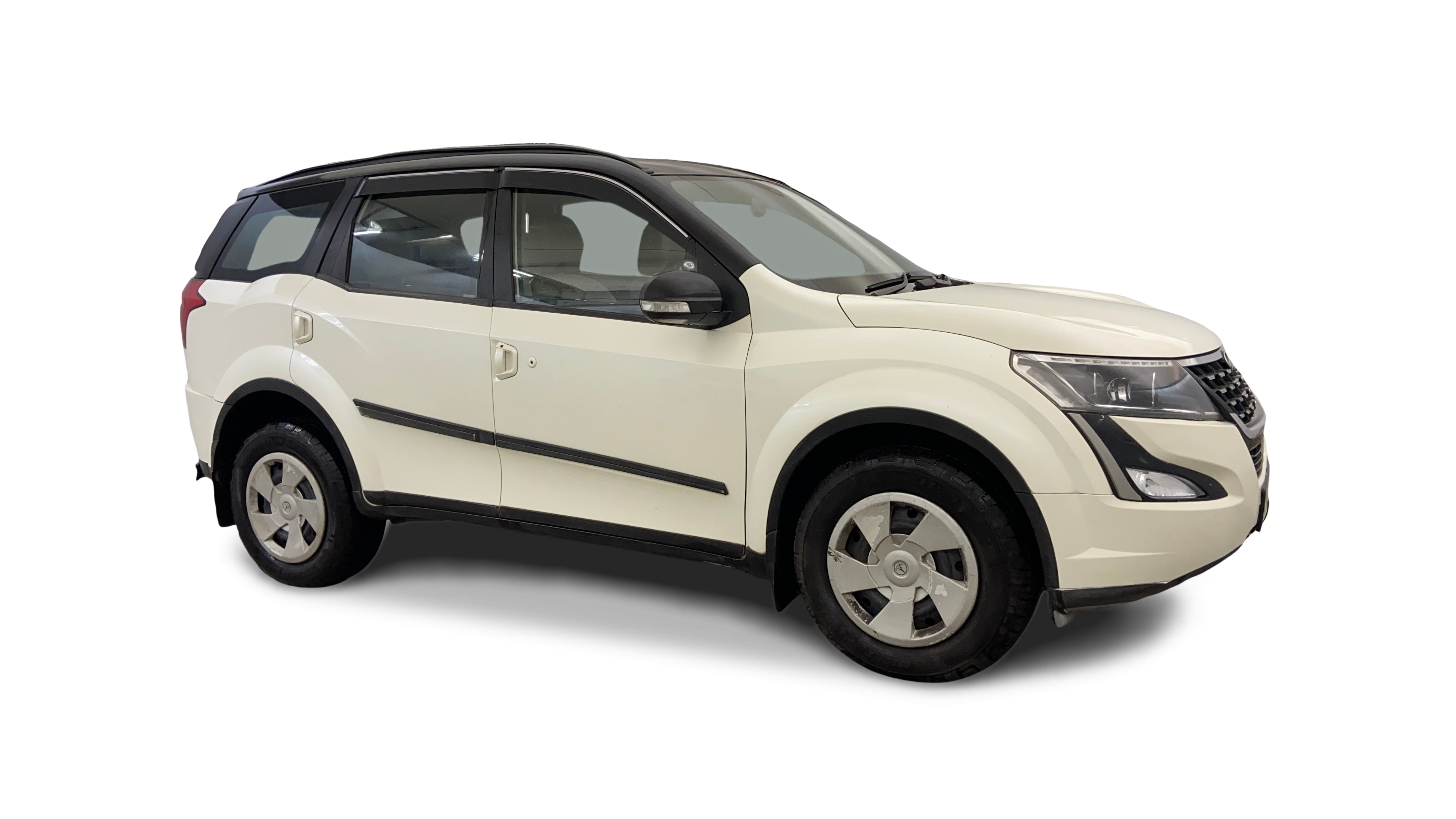 2019 Mahindra XUV500 - SUV - Diesel - Manual - ₹7.66 lakh