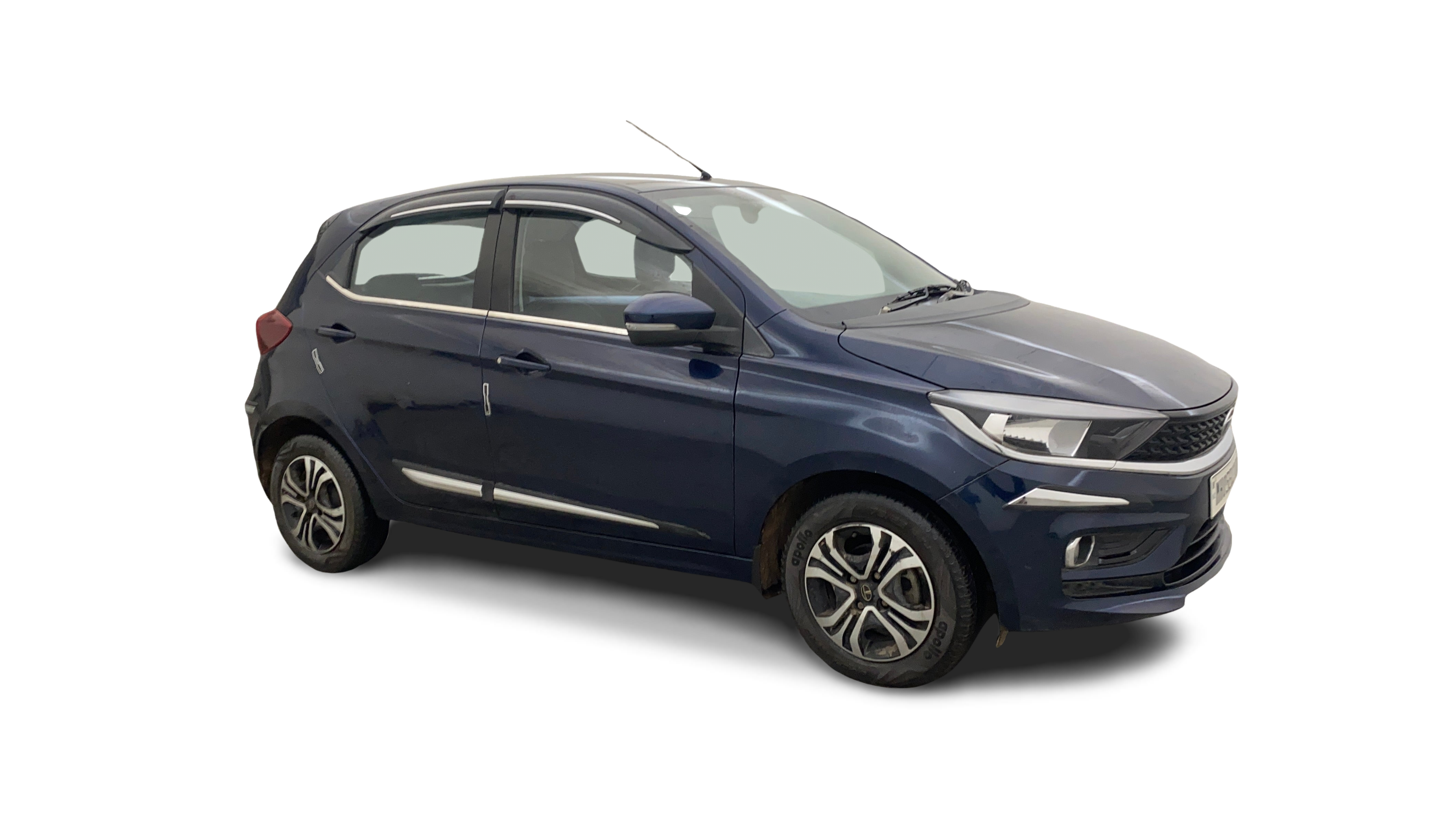 Tata Tiago-img