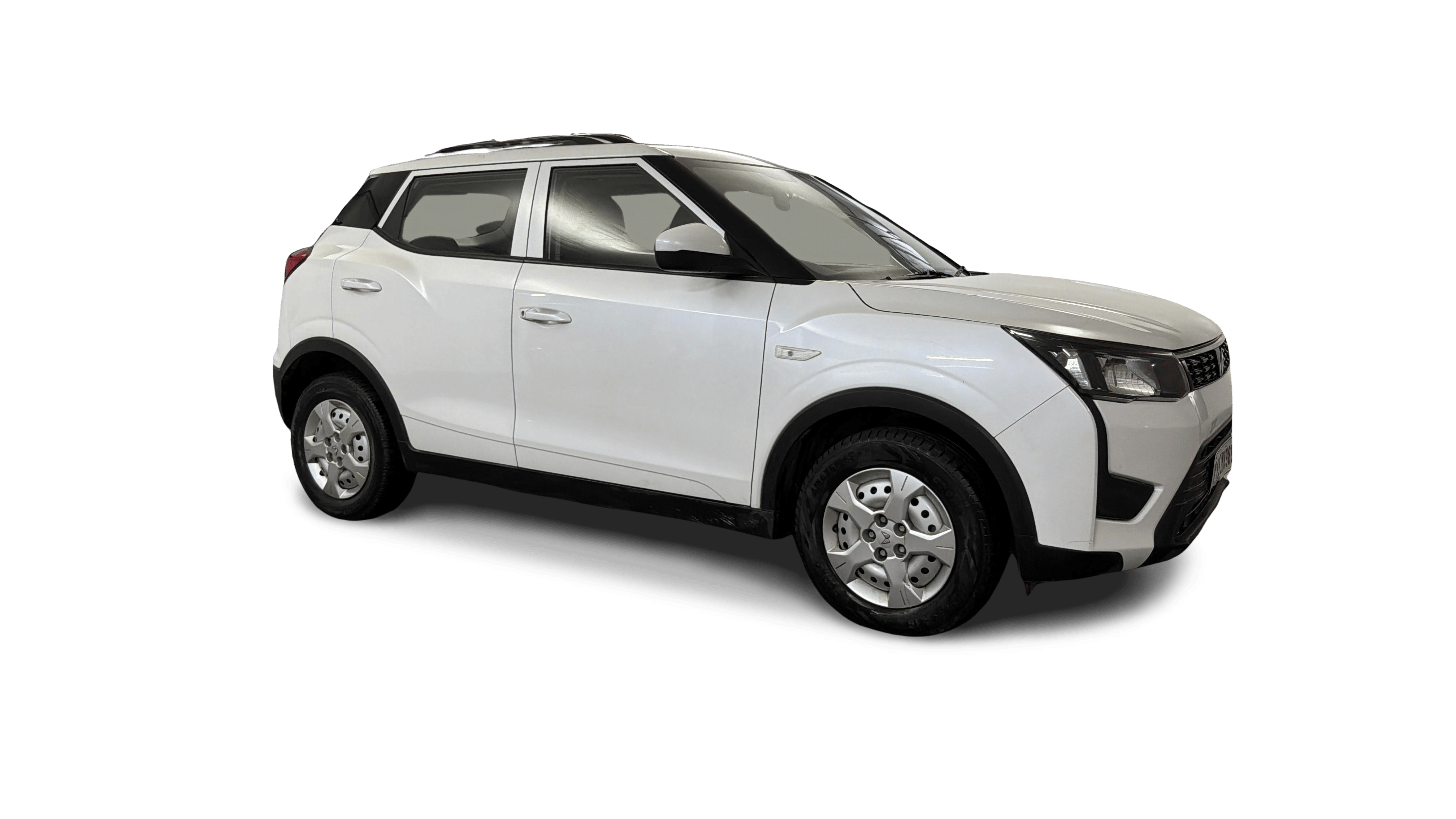 2024 Mahindra XUV300 - SUV - Diesel - Manual - ₹8.17 lakh