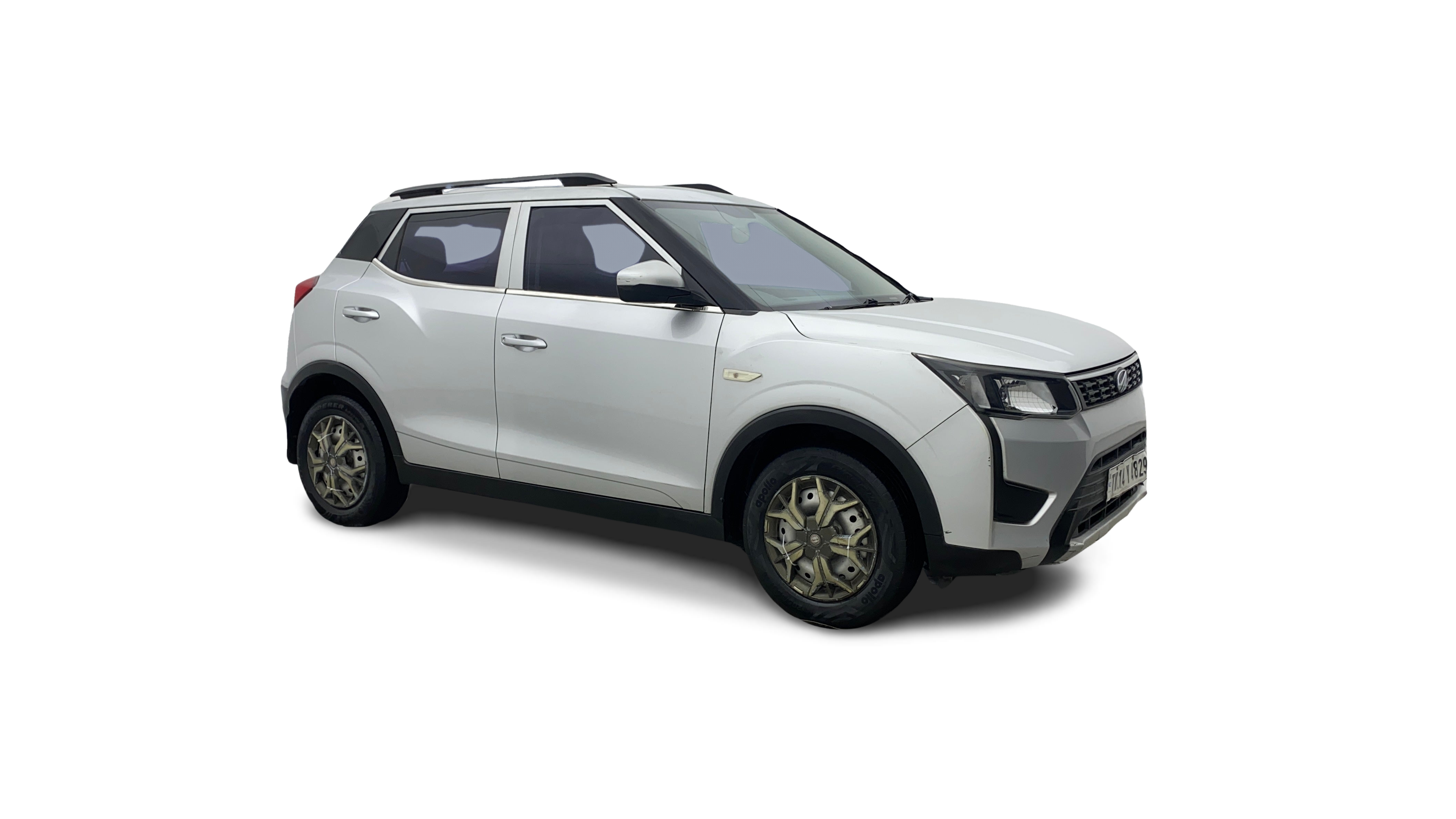 Mahindra XUV300-img