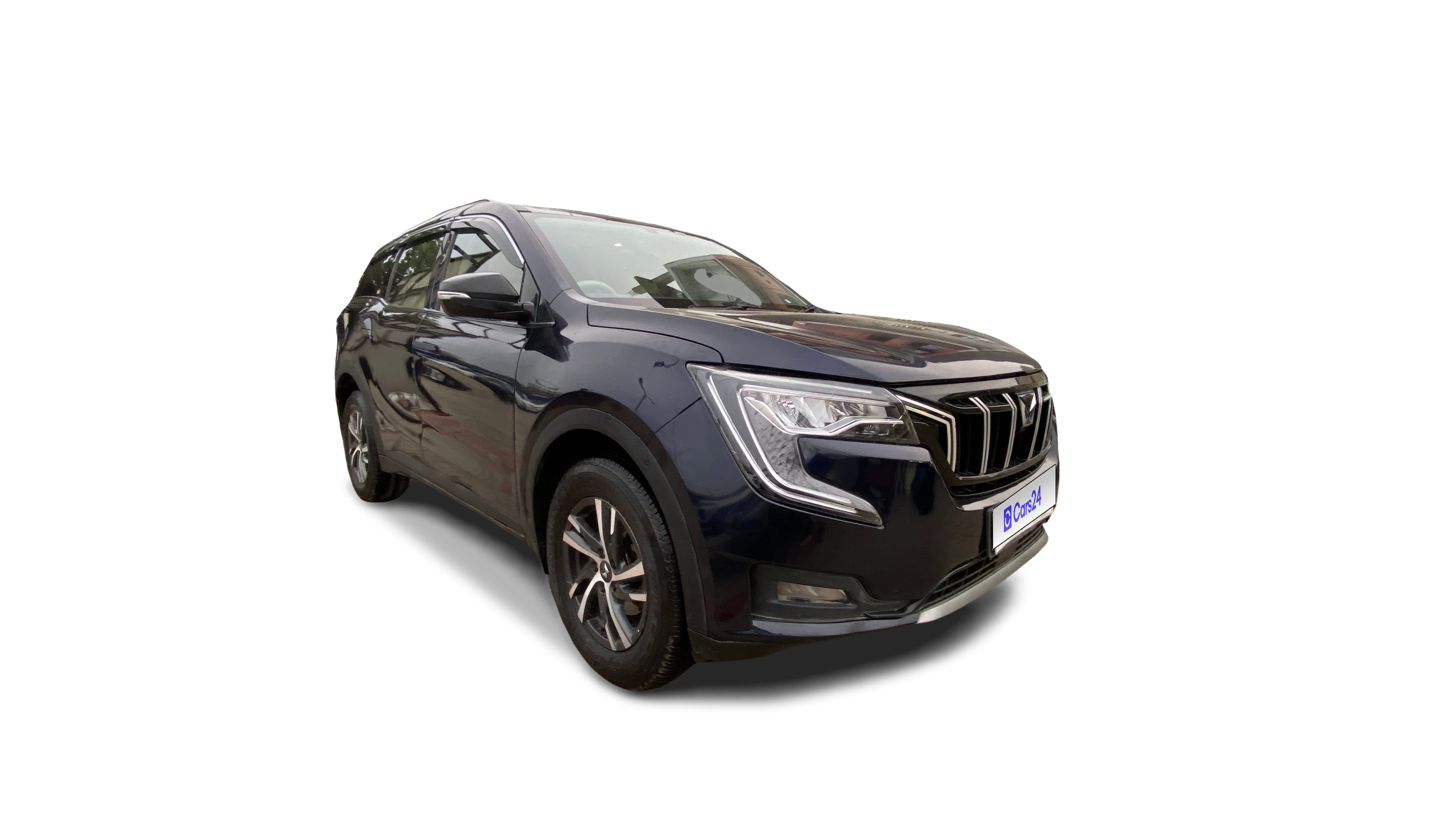 2022 Mahindra XUV700 - SUV - Petrol - Manual - ₹11.80 lakh